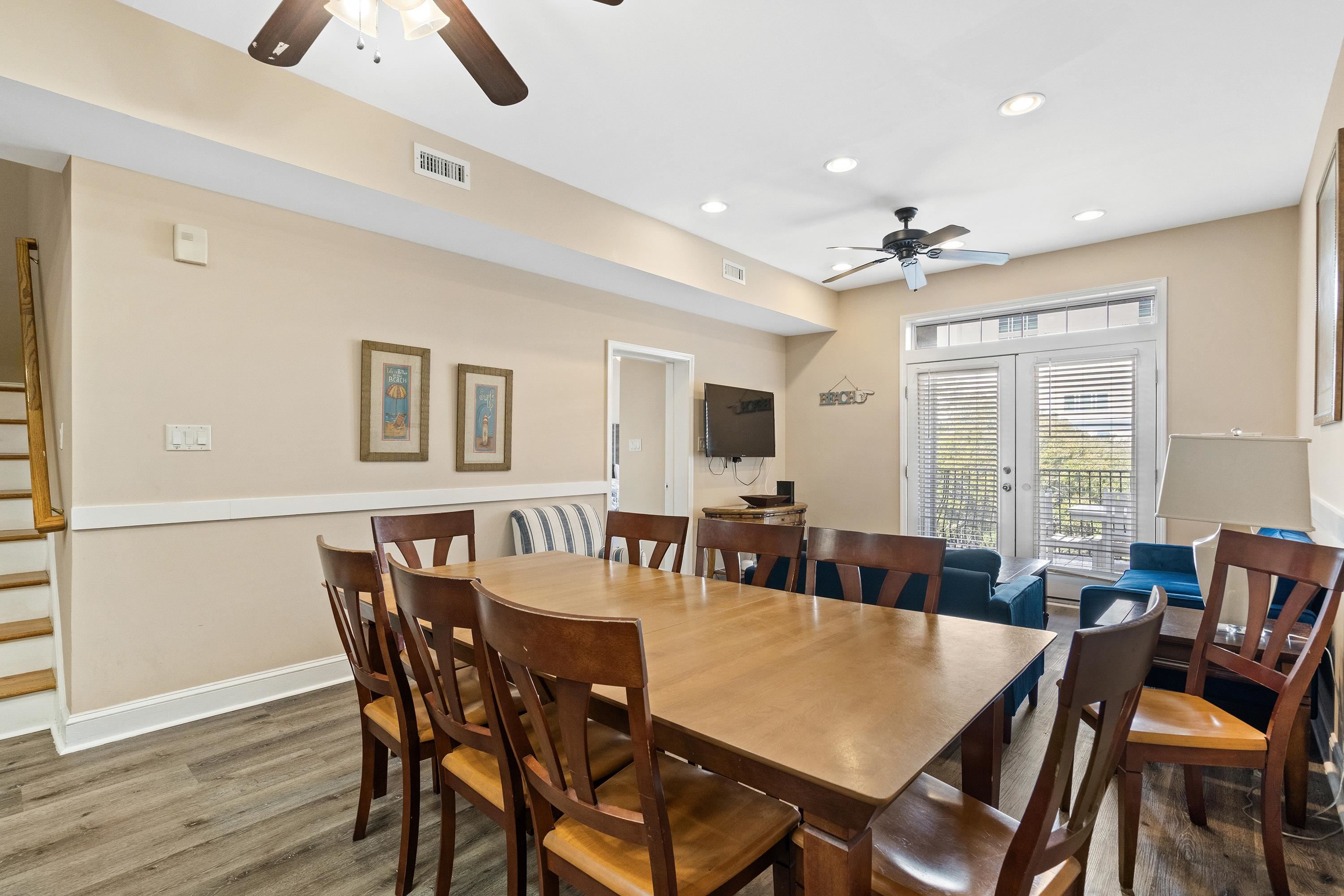 213 76th Ave. N Unit: B