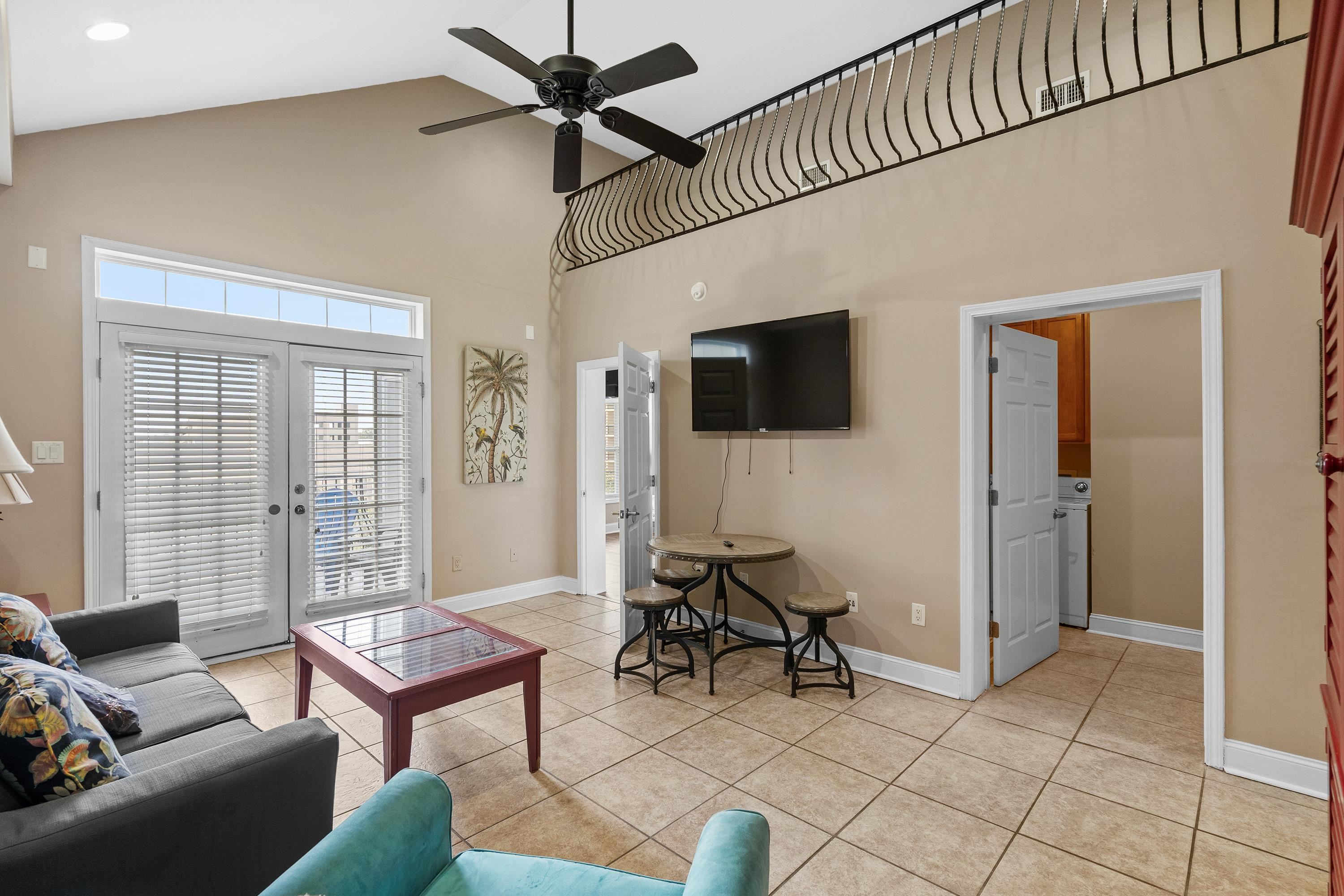 213 76th Ave. N Unit: C
