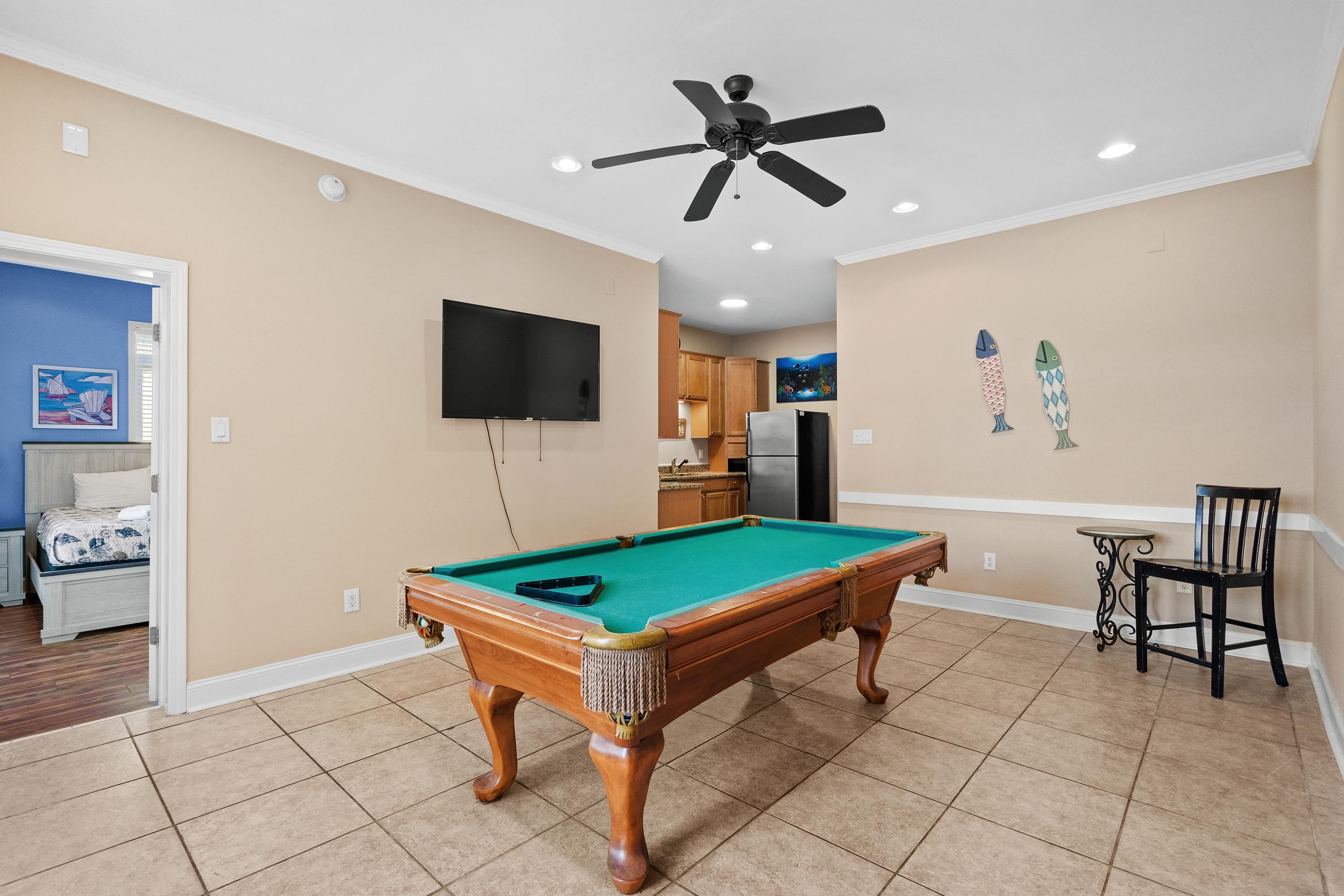 213 76th Ave. N Unit: C