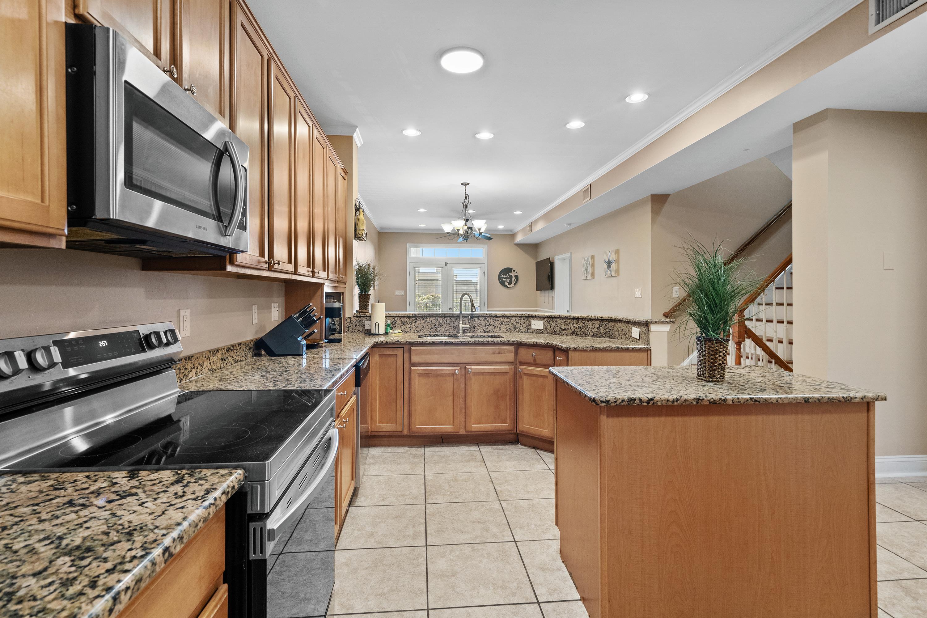 213 76th Ave. N Unit: C