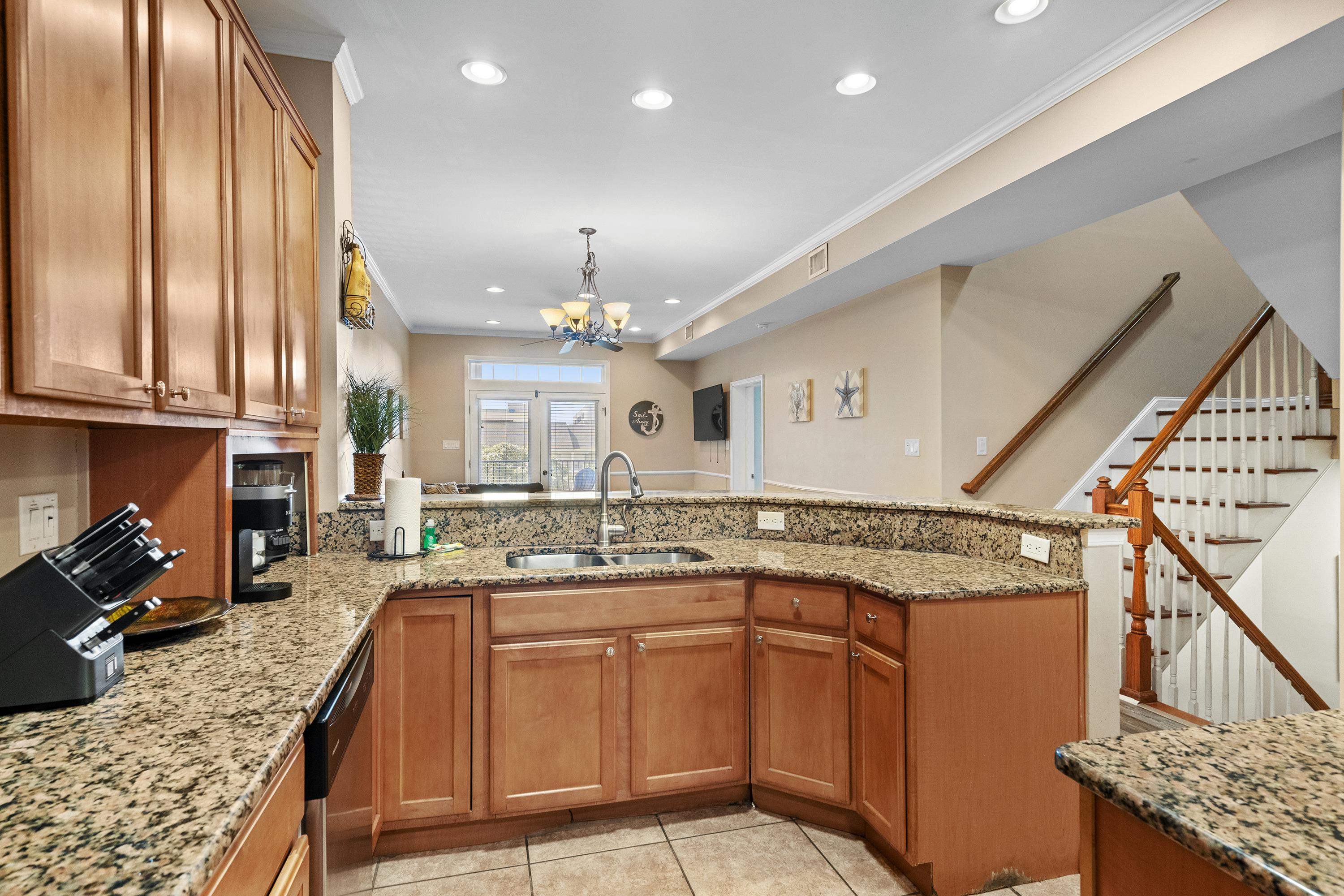 213 76th Ave. N Unit: C