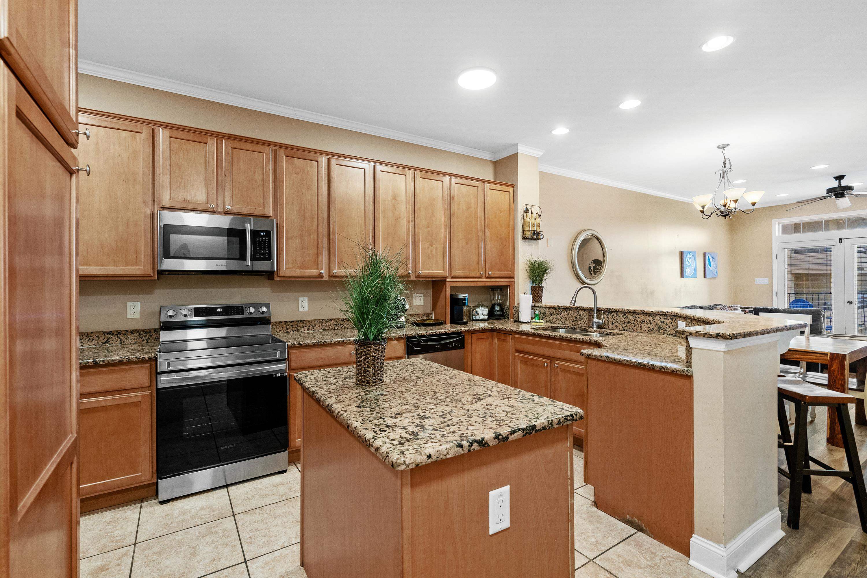 213 76th Ave. N Unit: C