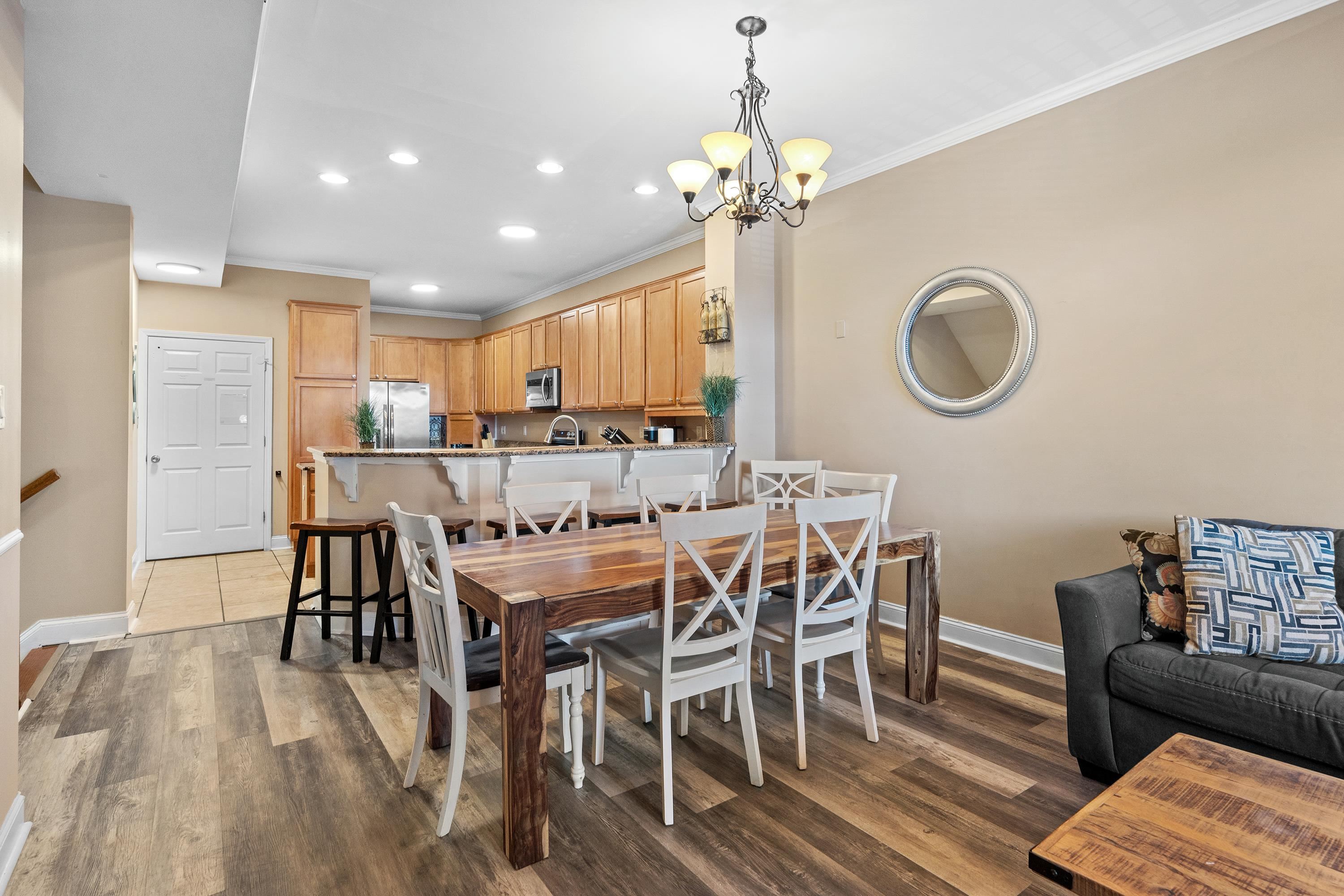 213 76th Ave. N Unit: C