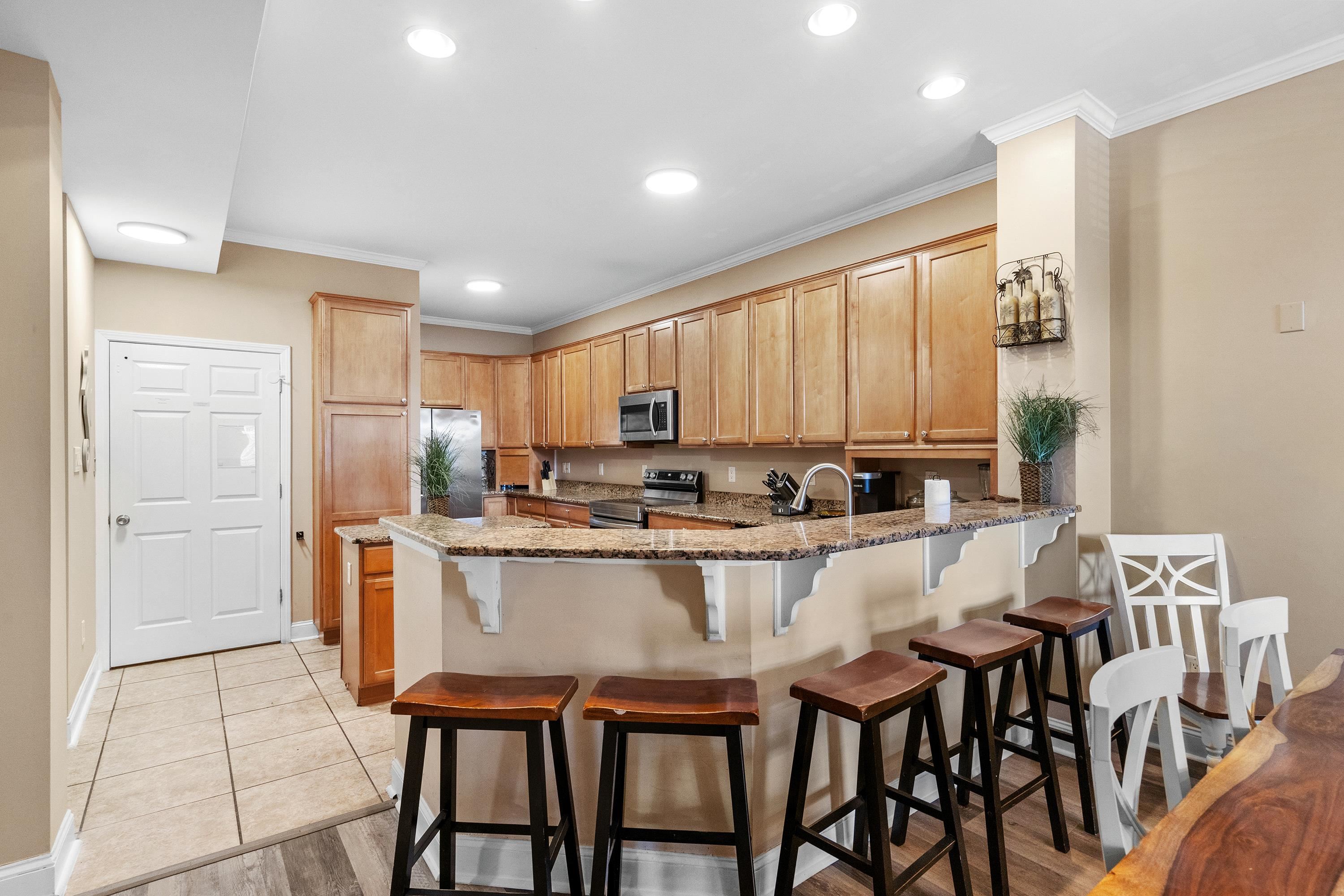 213 76th Ave. N Unit: C