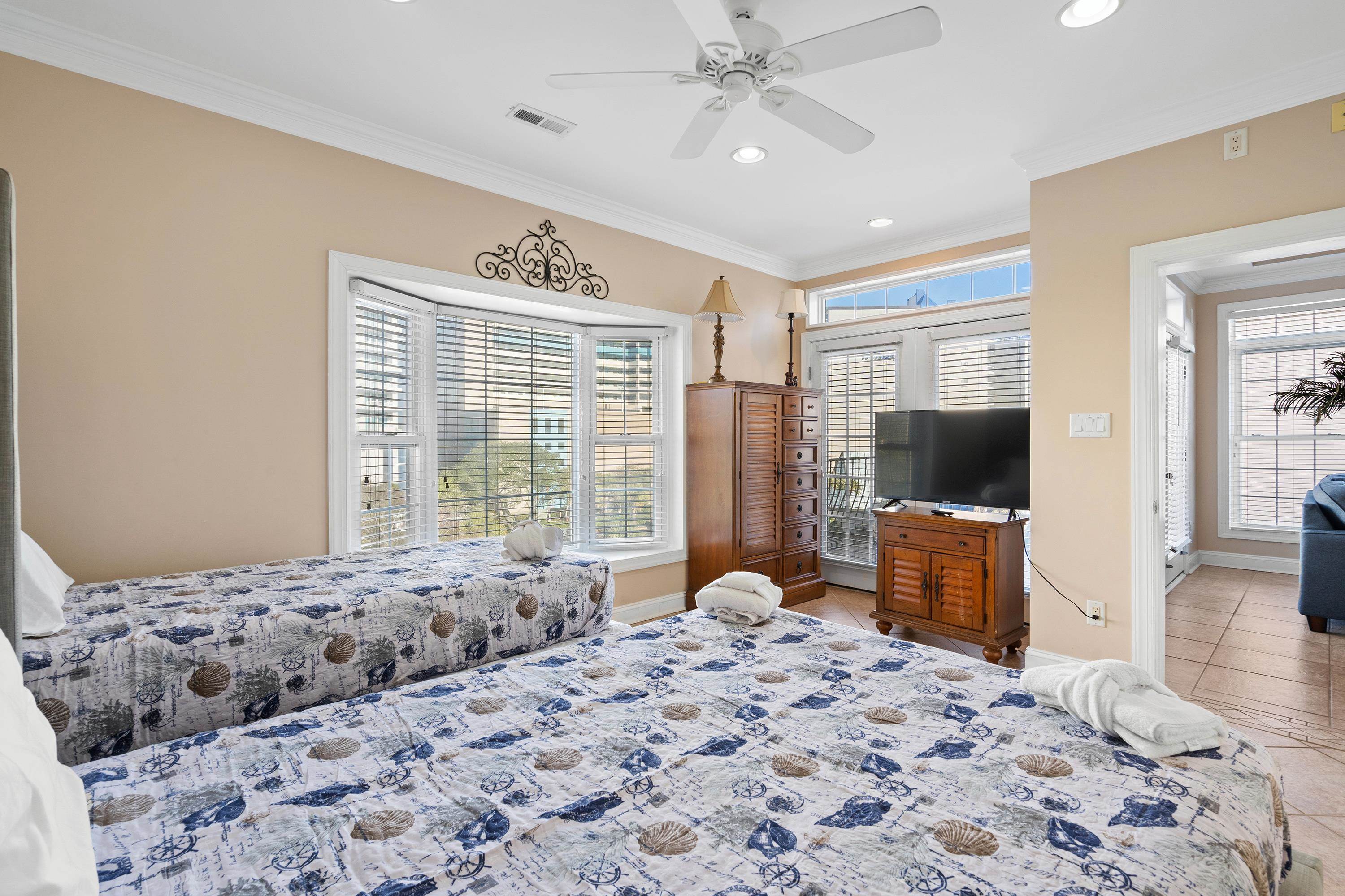 213 76th Ave. N Unit: A
