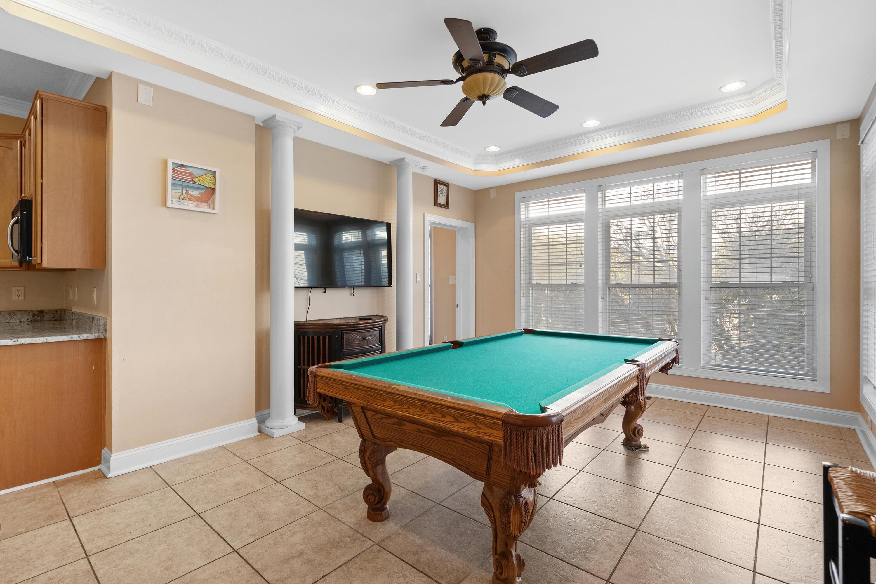 213 76th Ave. N Unit: A