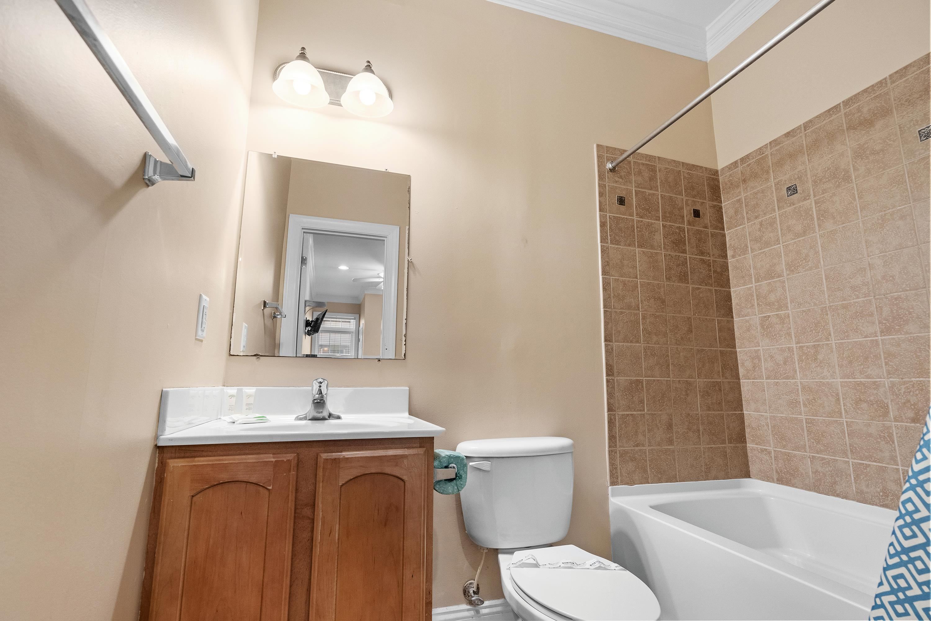 213 76th Ave. N Unit: A