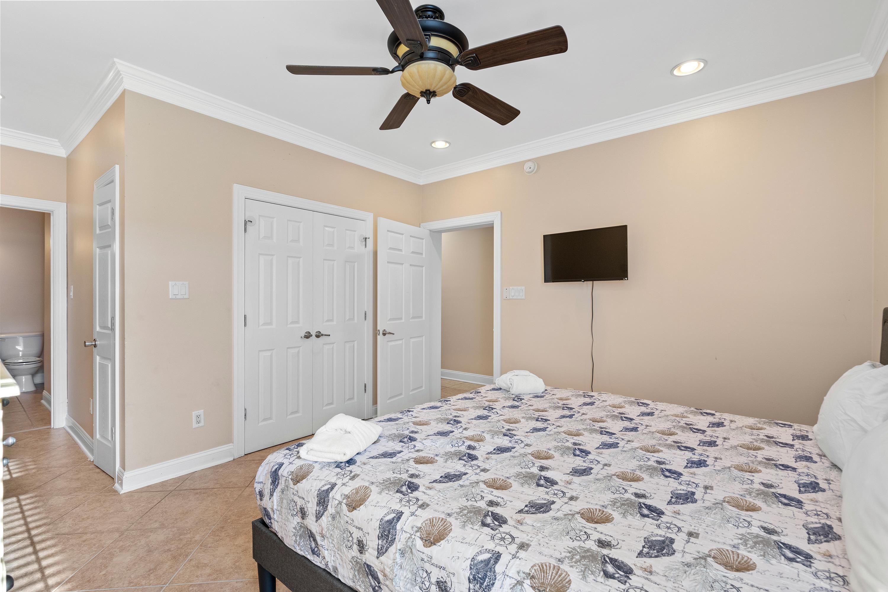 213 76th Ave. N Unit: A