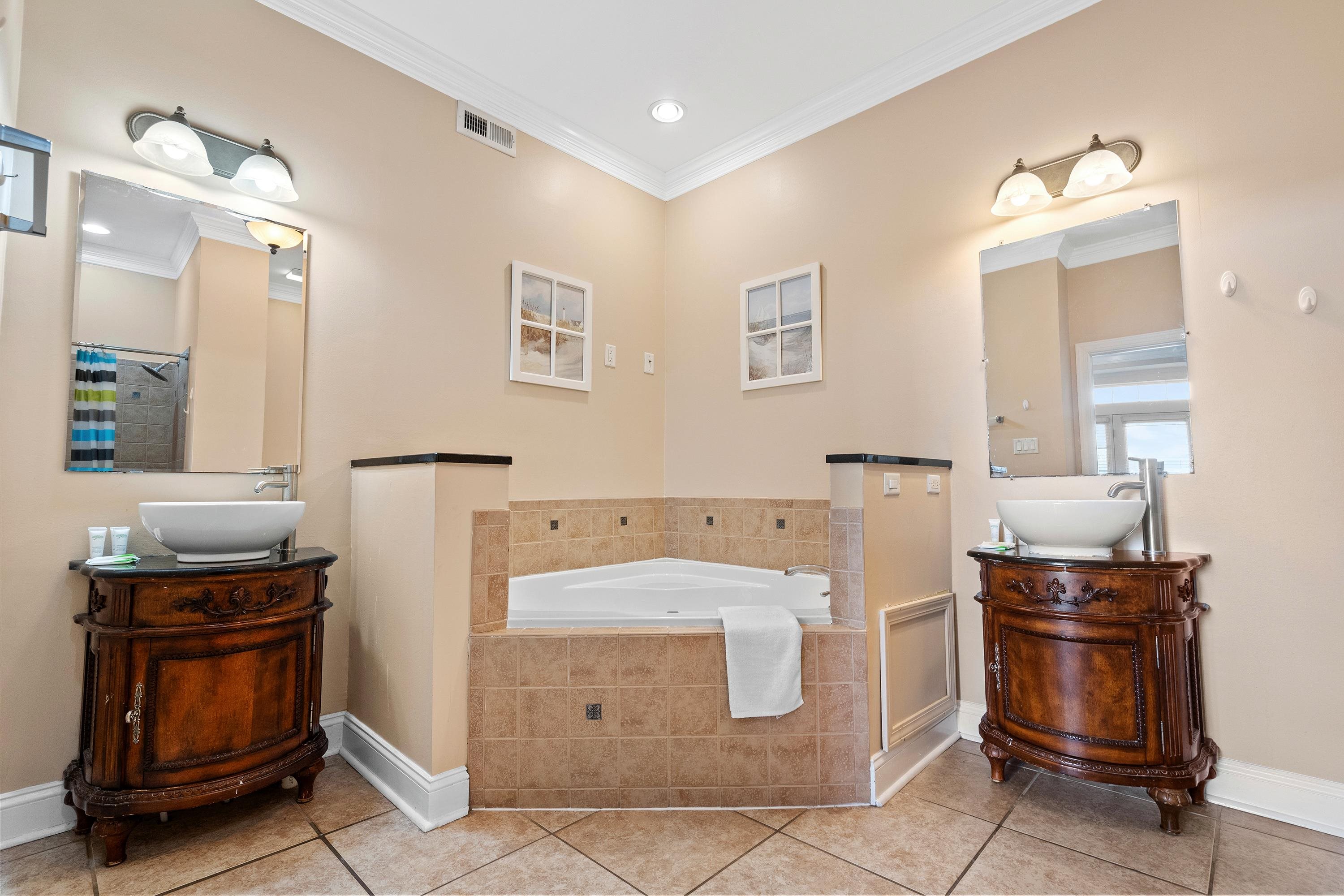 213 76th Ave. N Unit: A