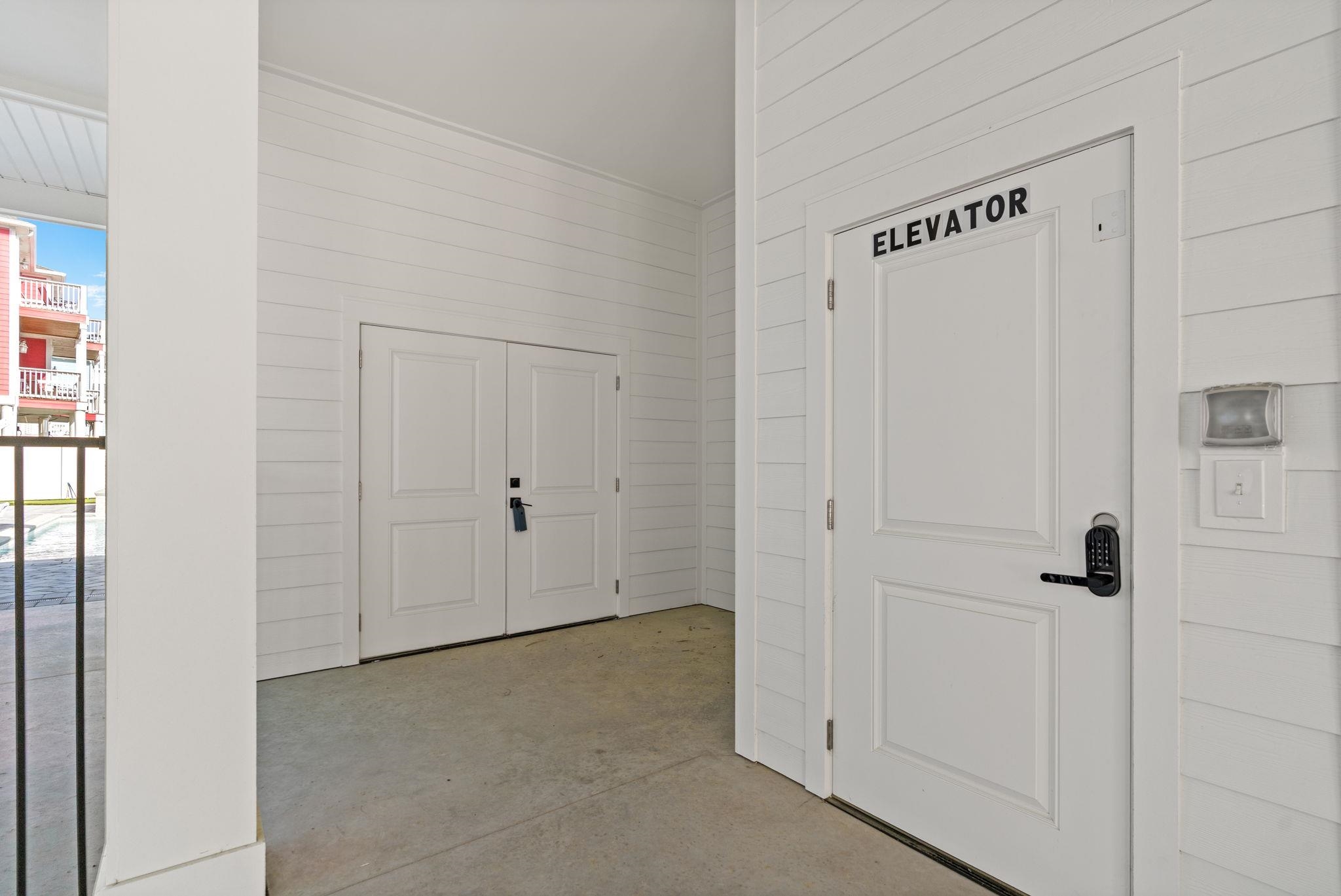 1211 N Waccamaw Dr.