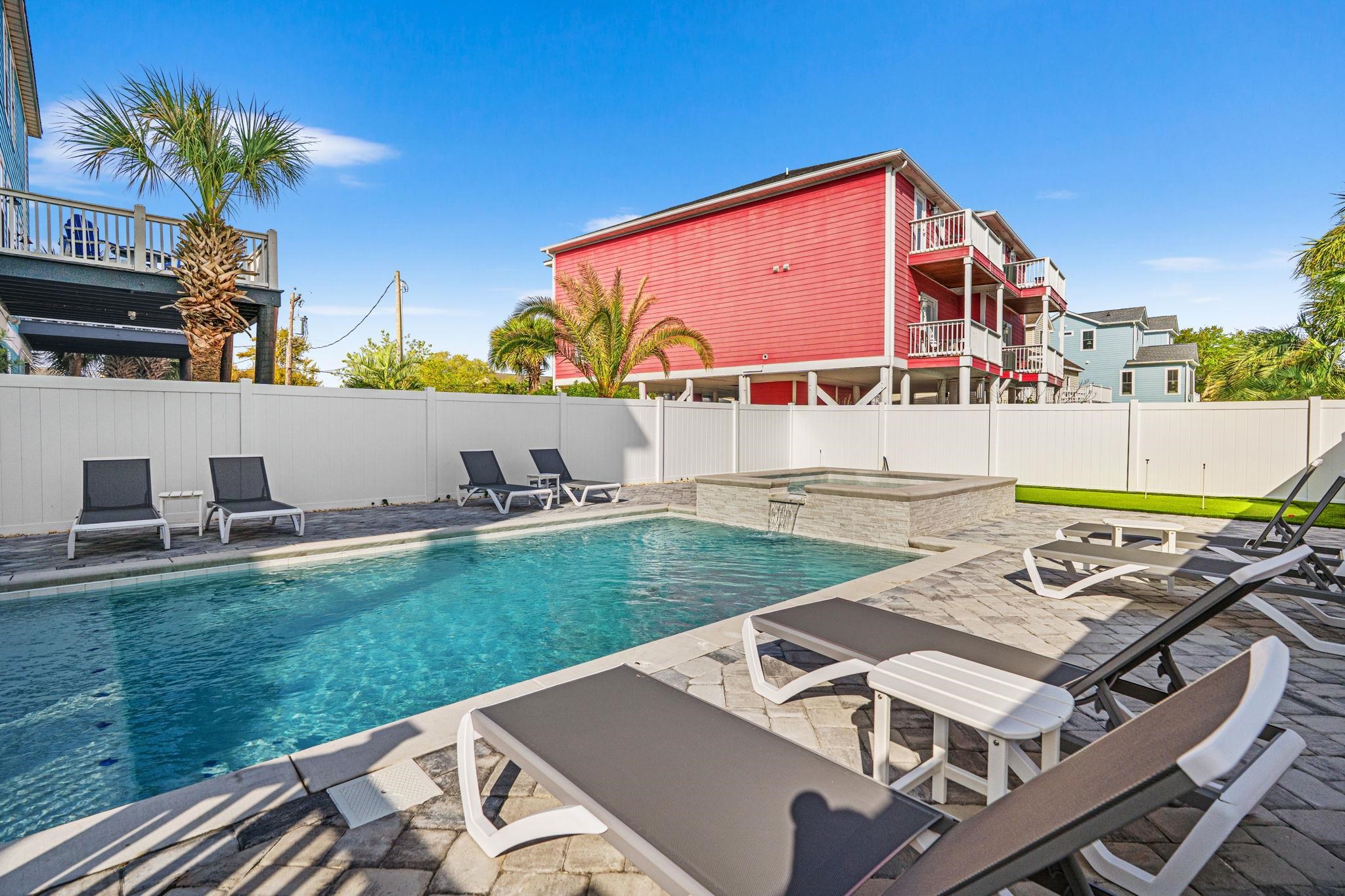 1211 N Waccamaw Dr.