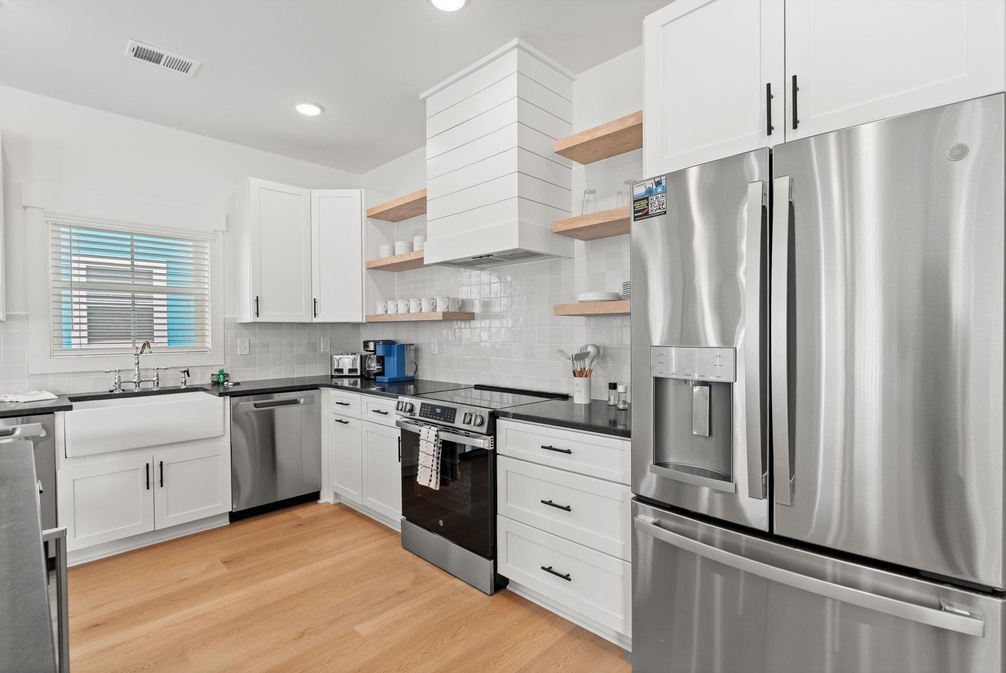 1211 N Waccamaw Dr.