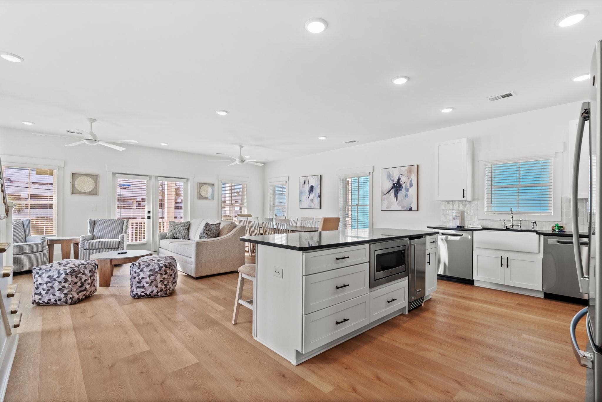 1211 N Waccamaw Dr.