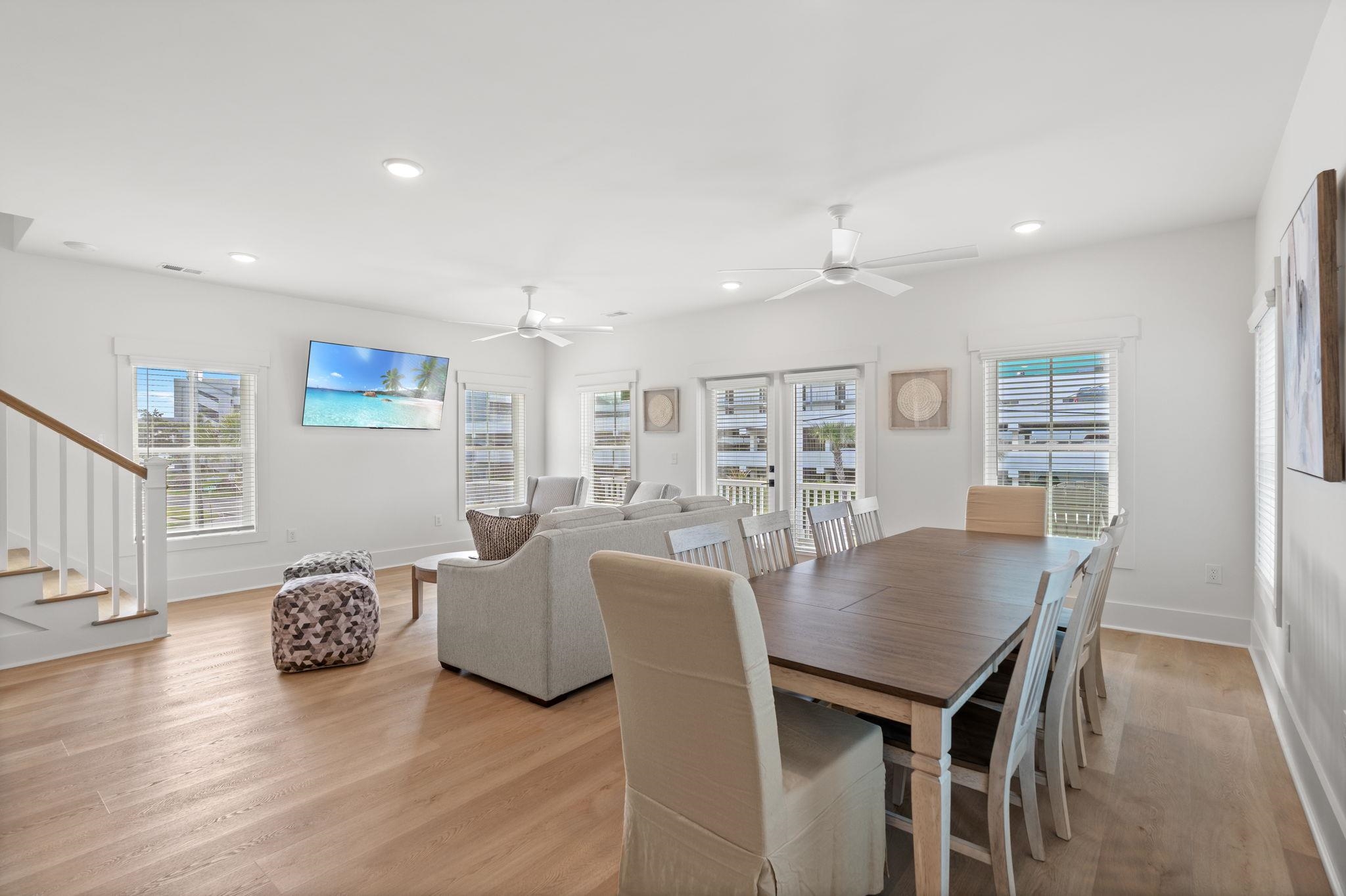 1211 N Waccamaw Dr.