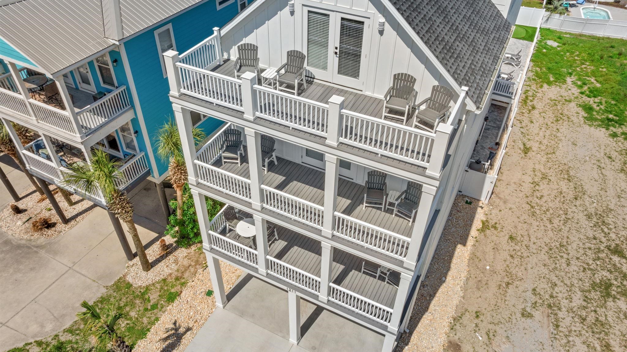 1211 N Waccamaw Dr.