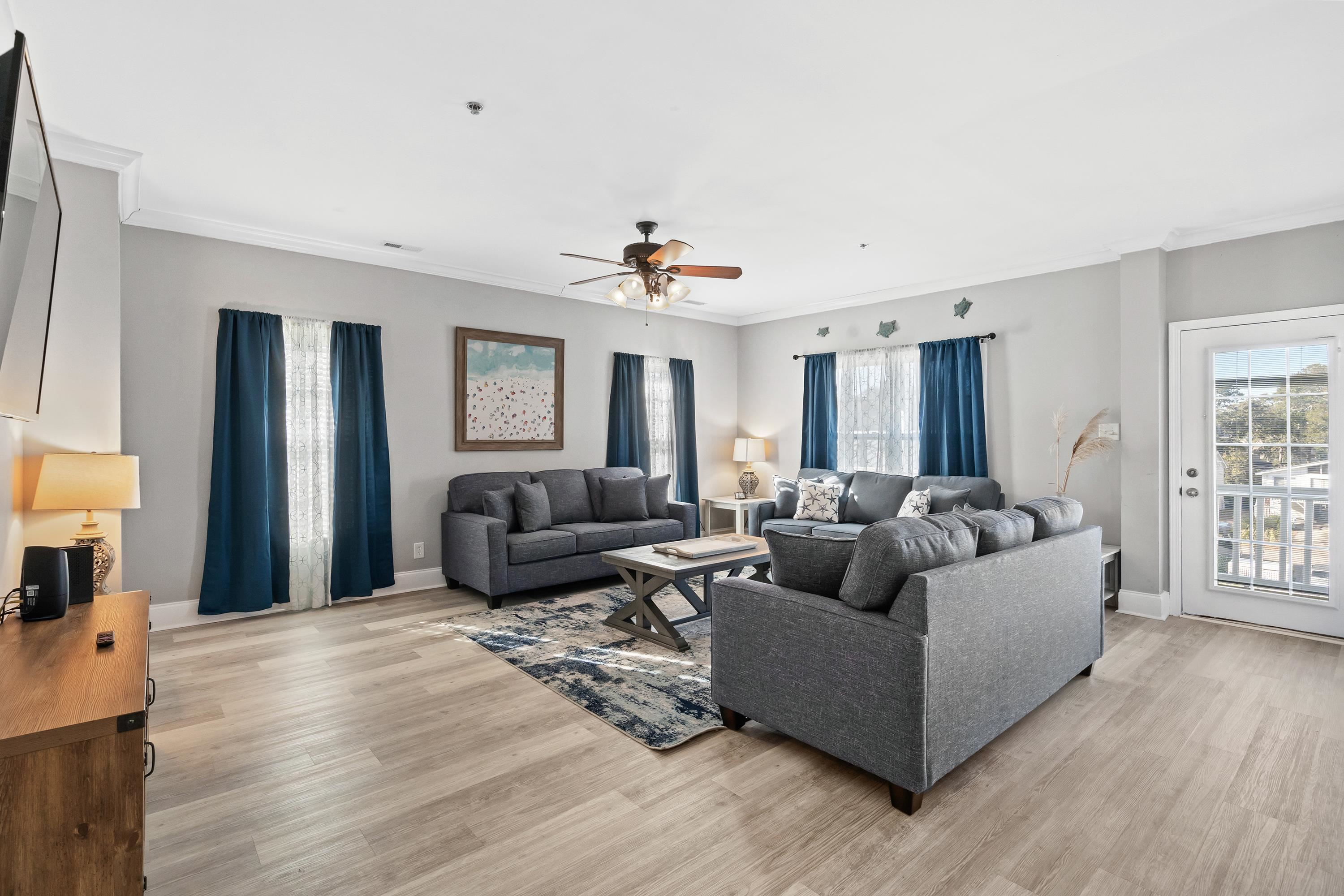 304 South Hillside Dr. Unit: B