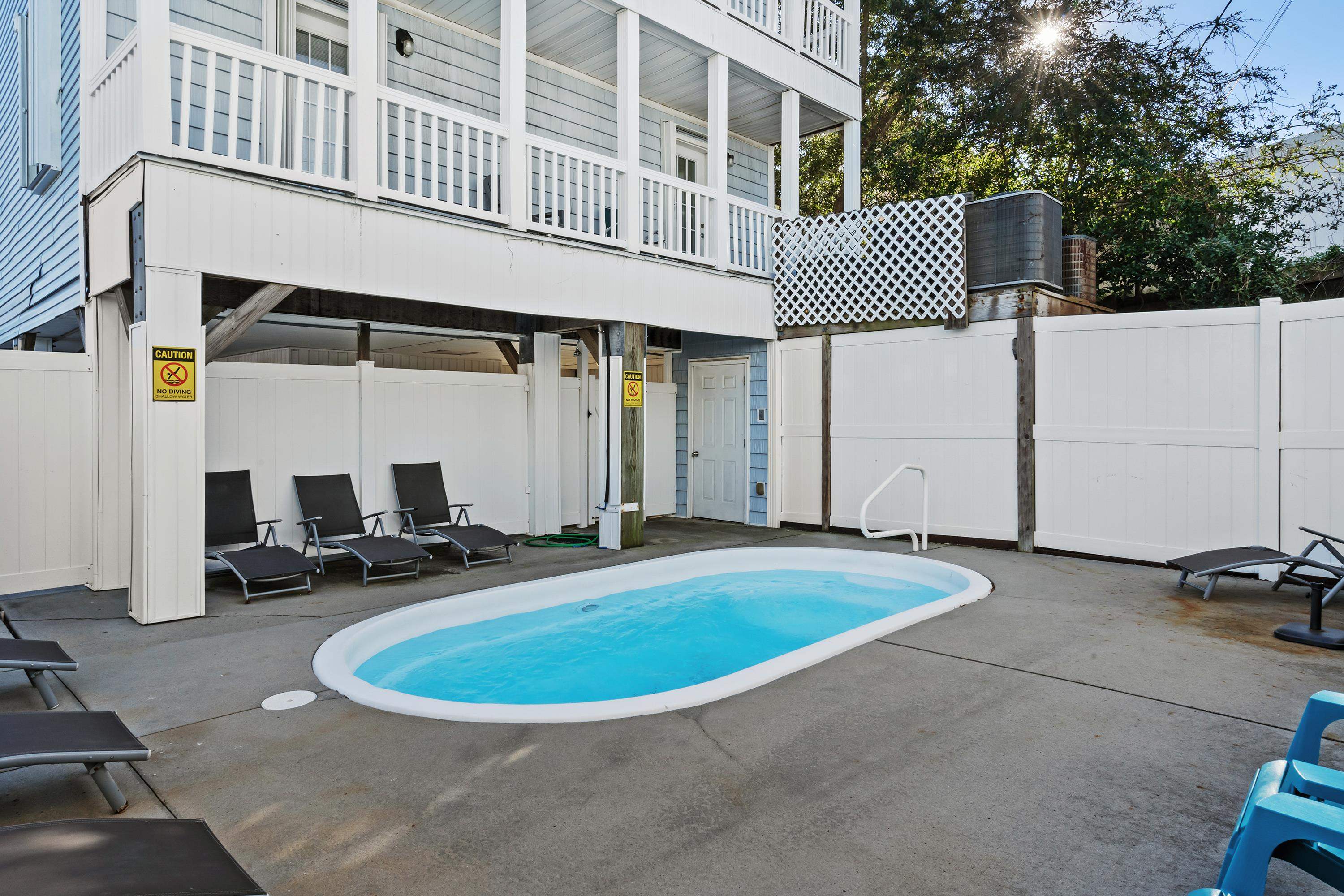 304 South Hillside Dr. Unit: B
