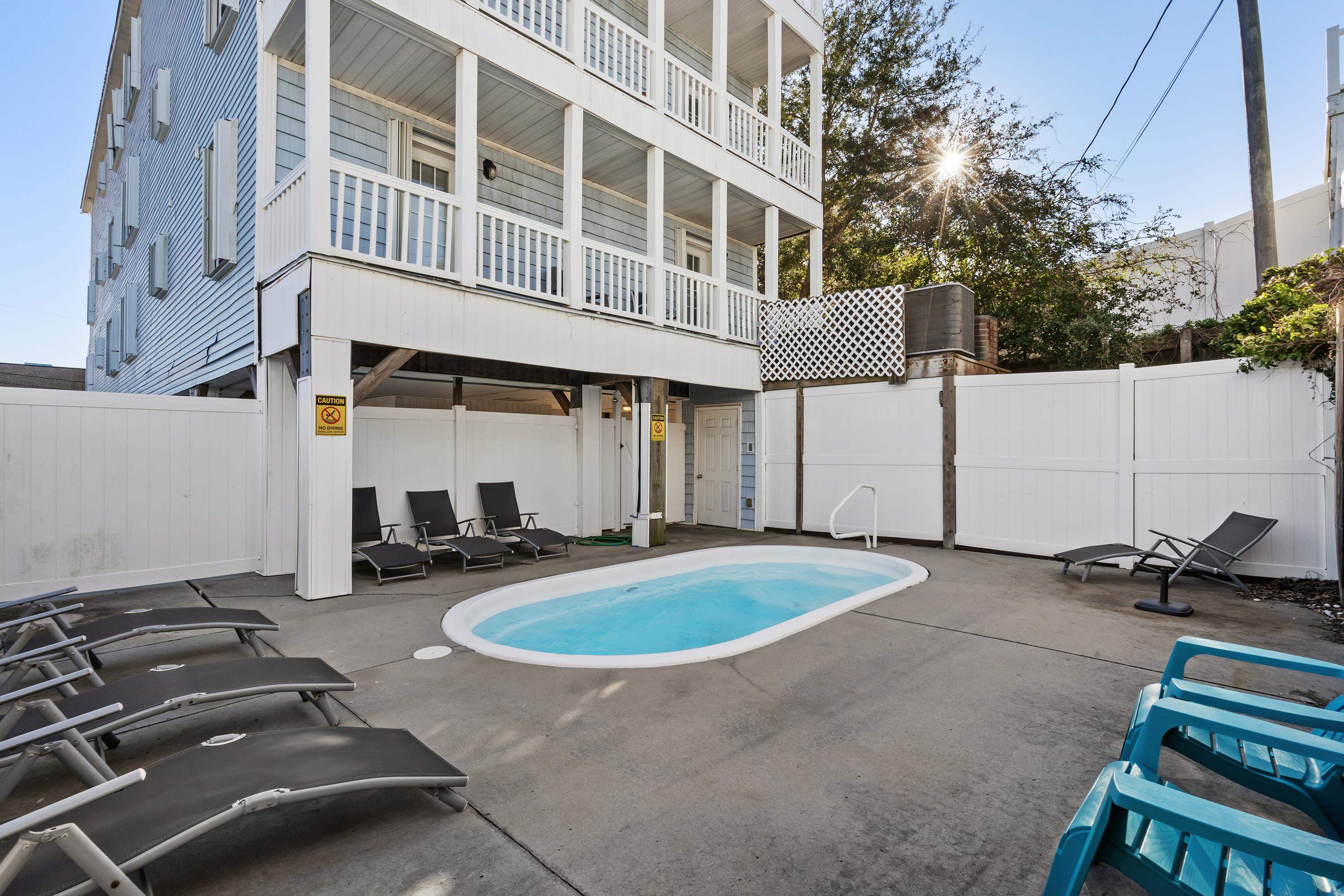 304 South Hillside Dr. Unit: B
