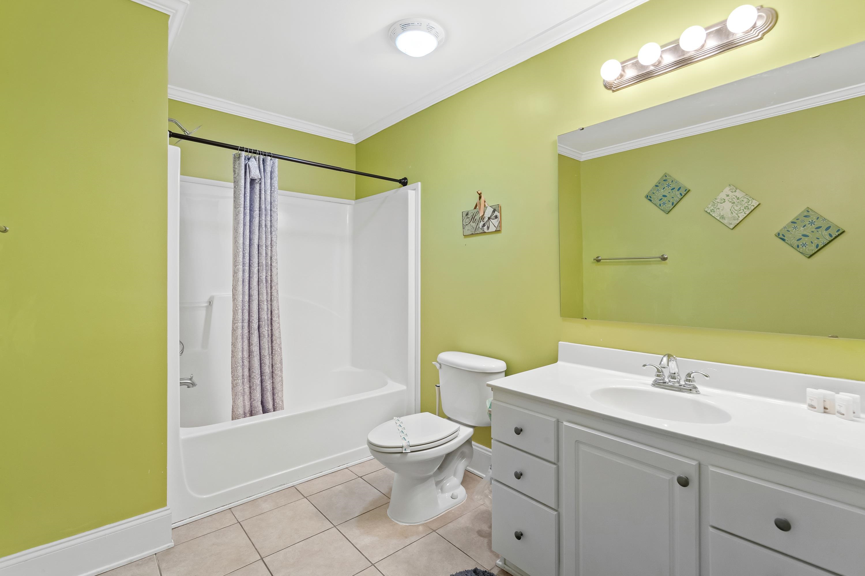 304 South Hillside Dr. Unit: B