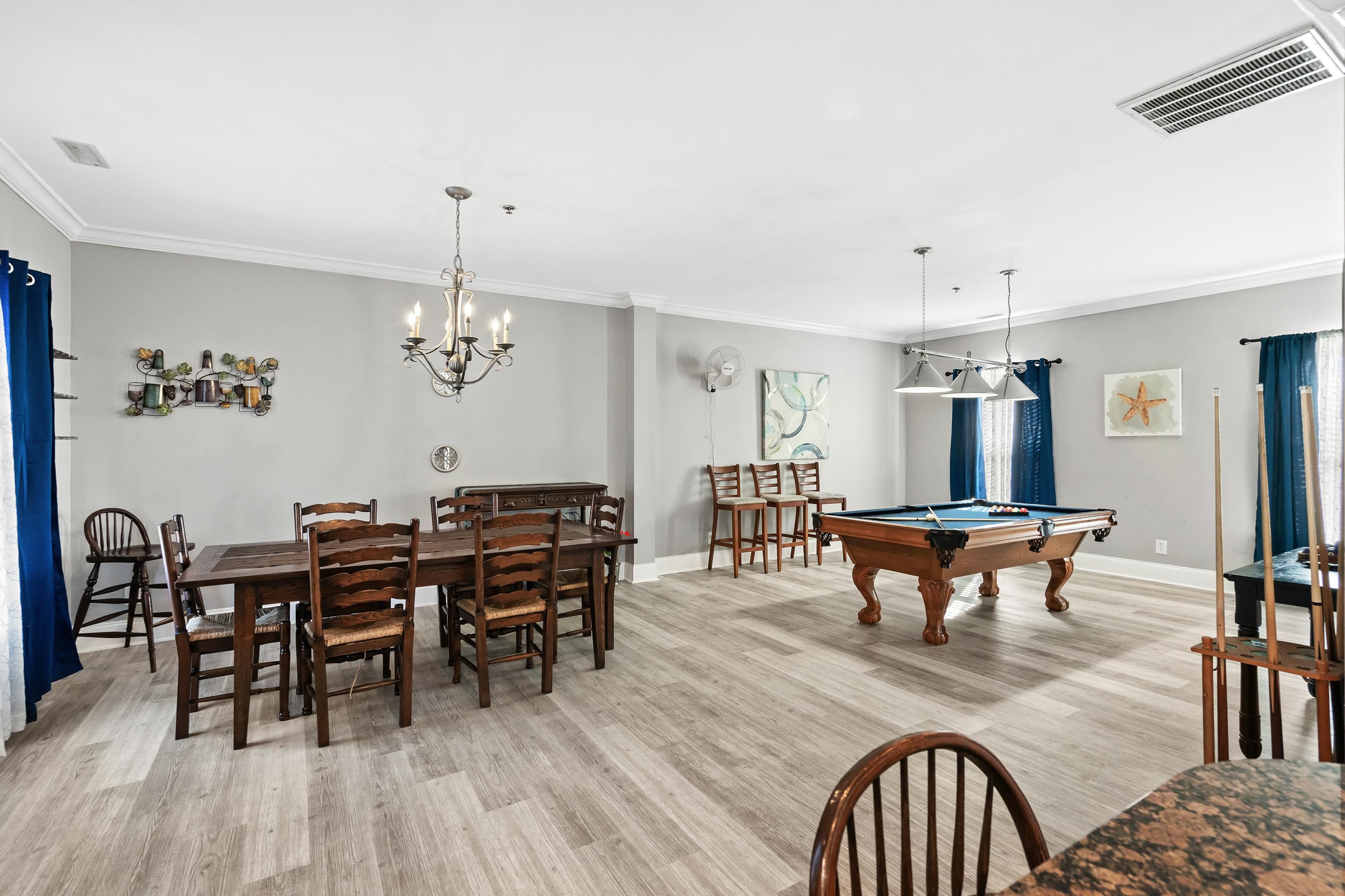 304 South Hillside Dr. Unit: B