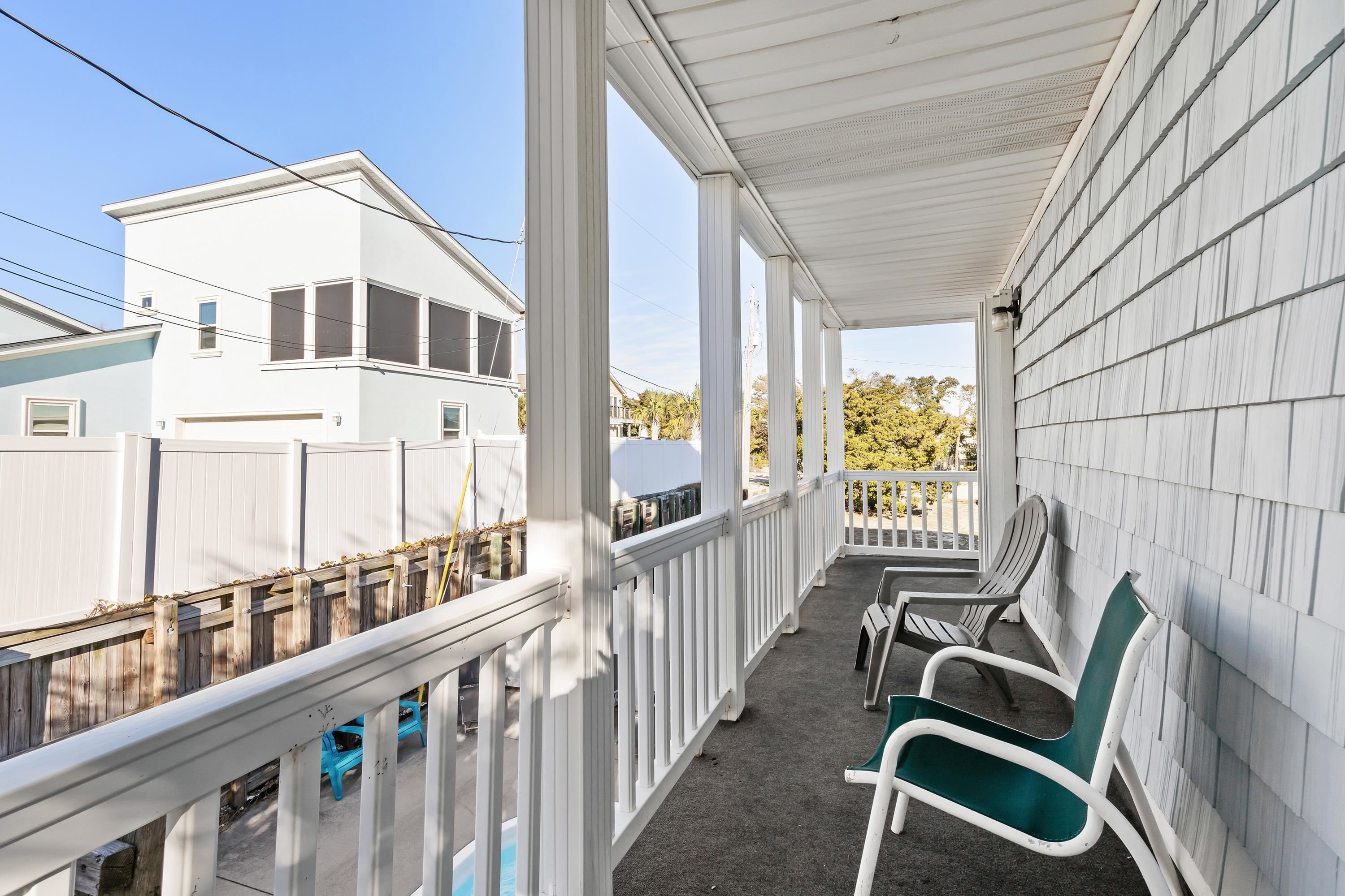 304 South Hillside Dr. Unit: B