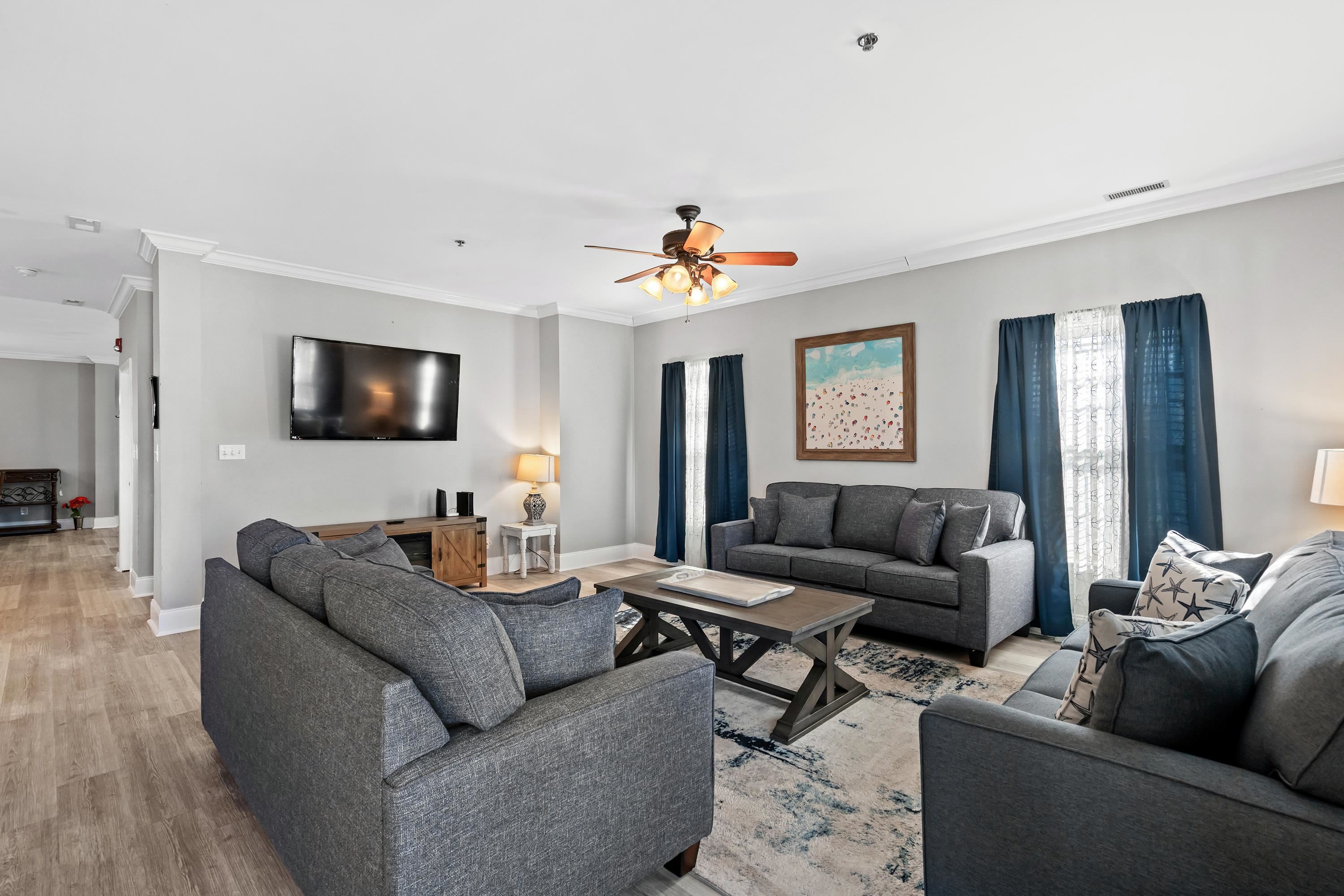 304 South Hillside Dr. Unit: B