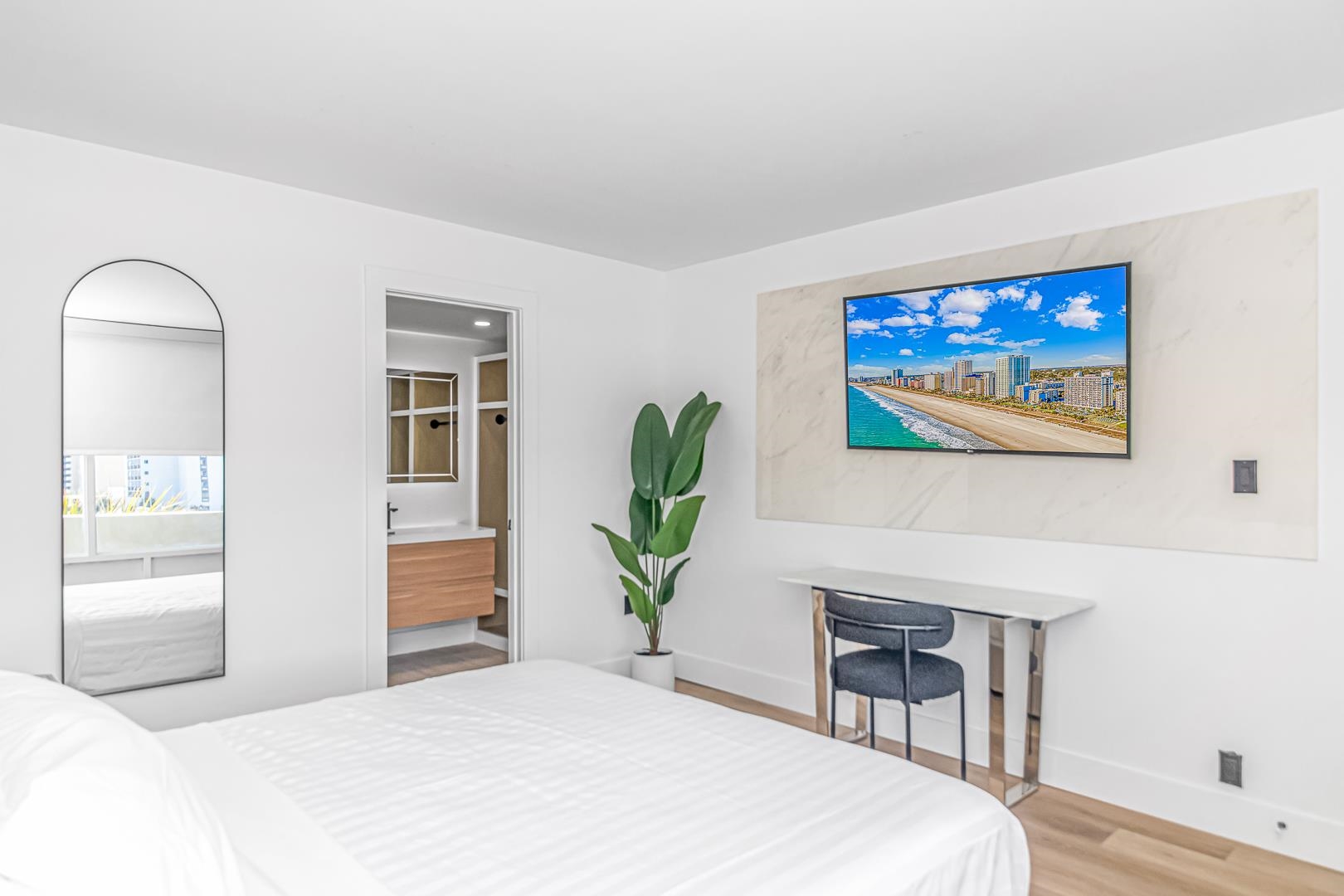 507 -509 Ocean Blvd. N Unit: 5th and Ocean