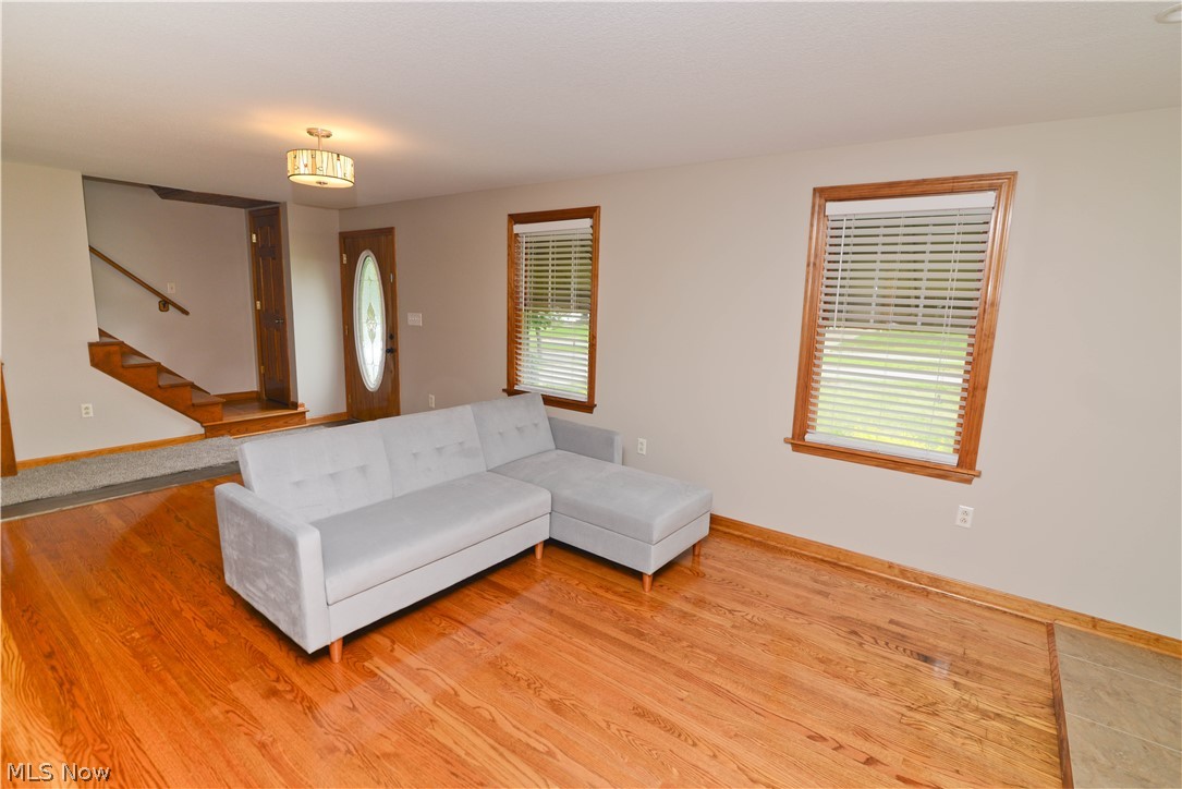 87 Overlook Boulevard