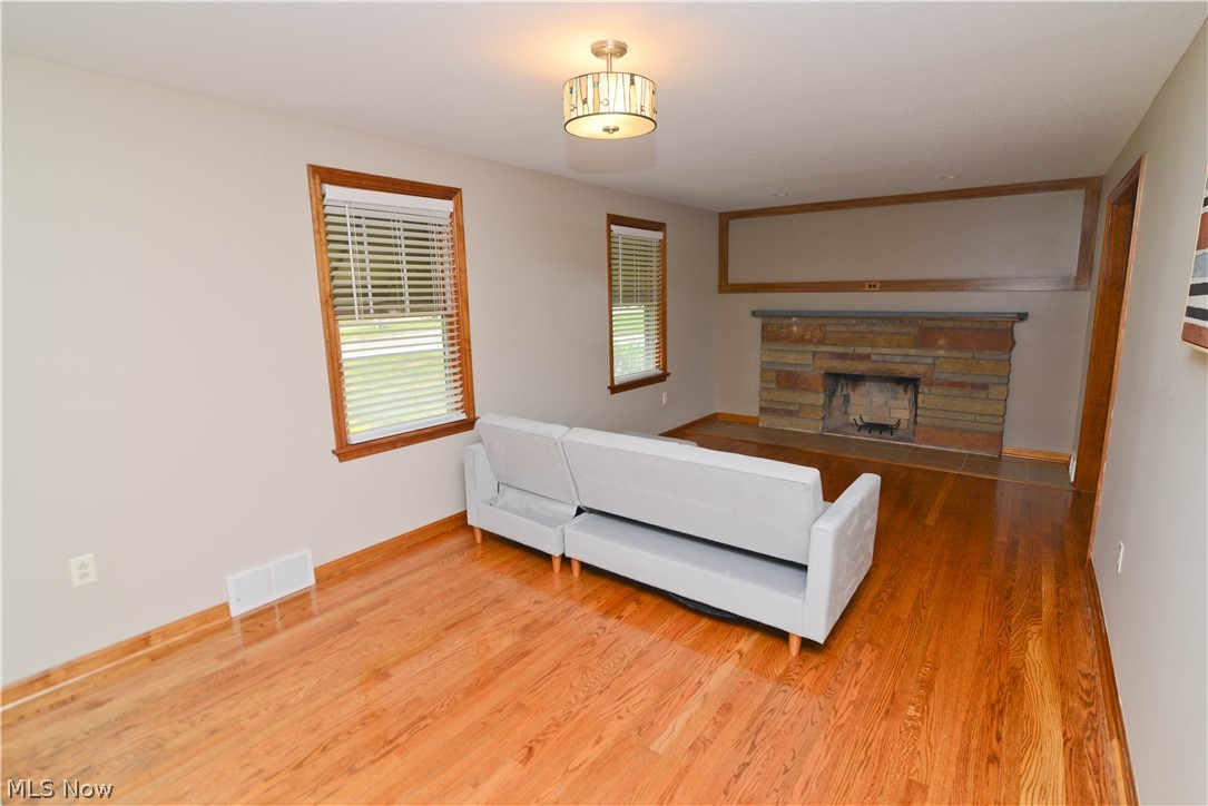 87 Overlook Boulevard