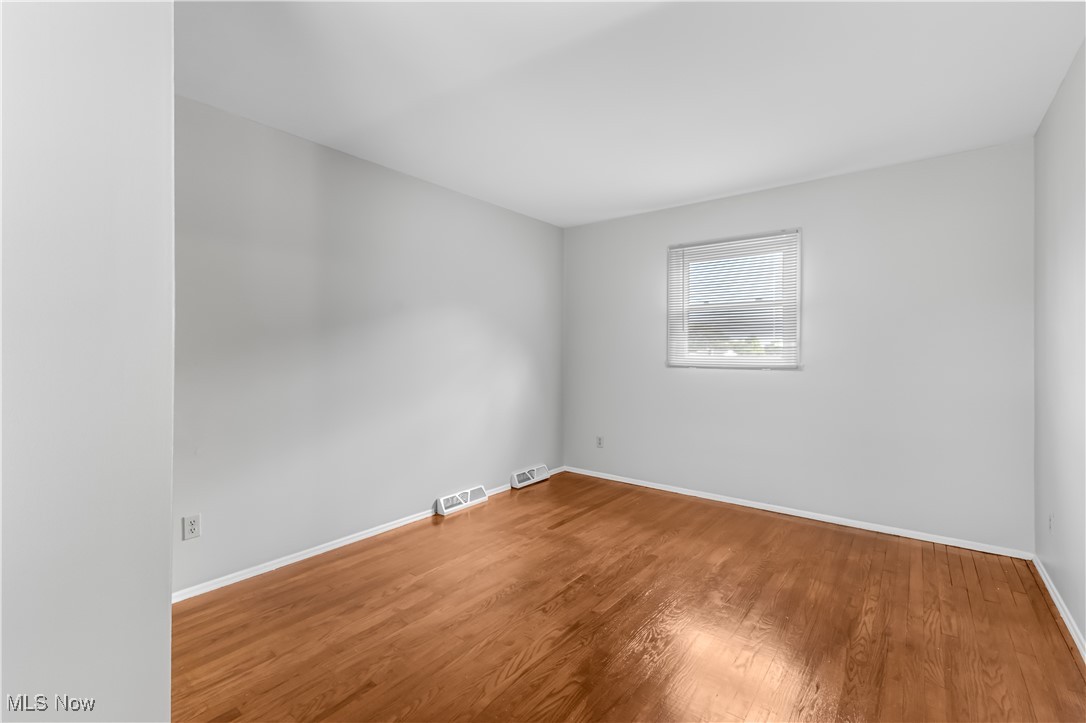 4524 Woodridge Drive