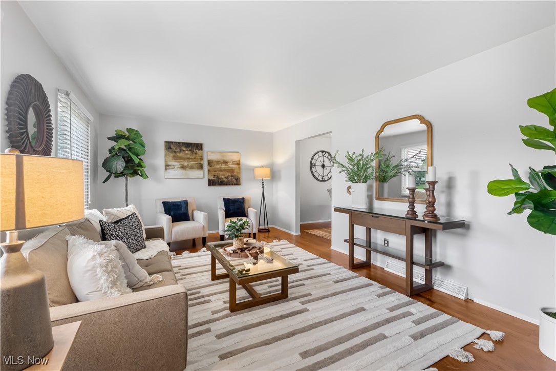 4524 Woodridge Drive