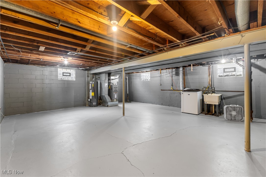 4524 Woodridge Drive