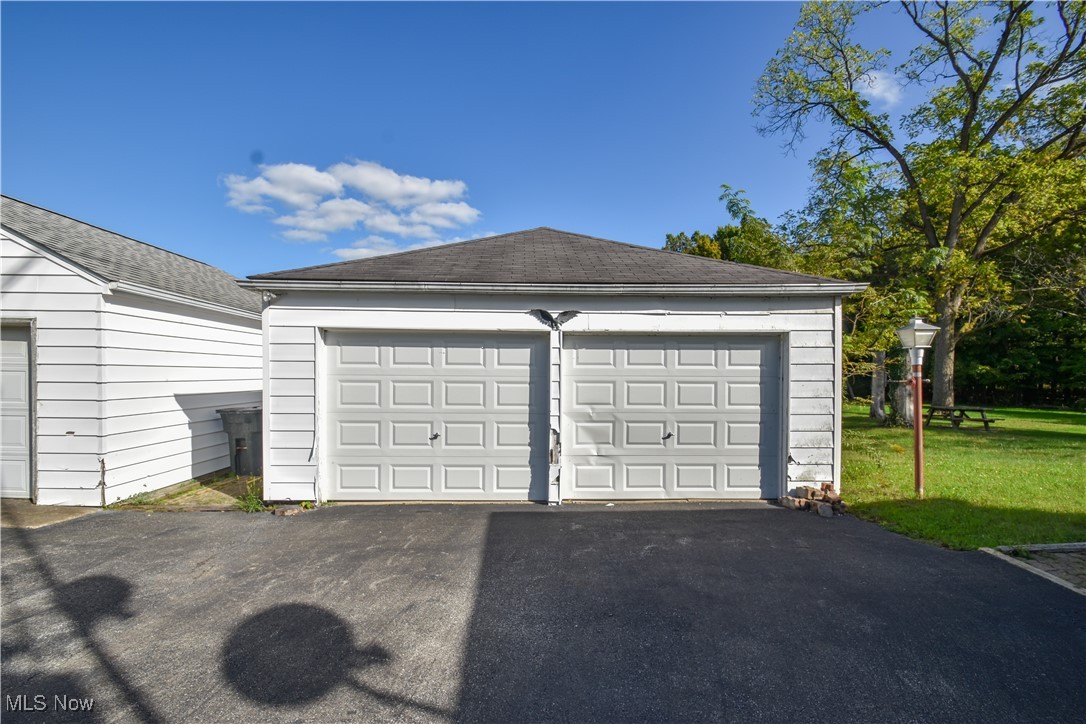 4574 Warren Meadville Road