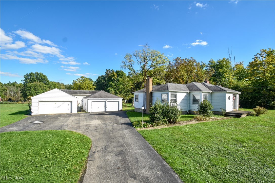 4574 Warren Meadville Road