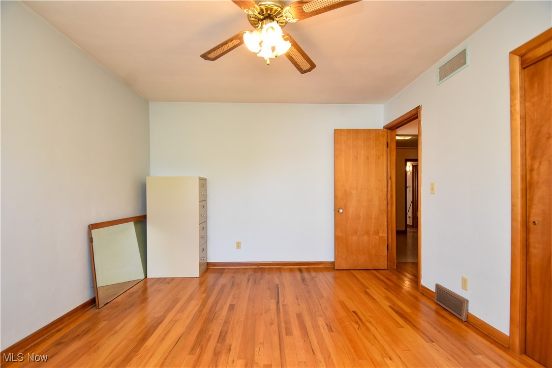 4574 Warren Meadville Road