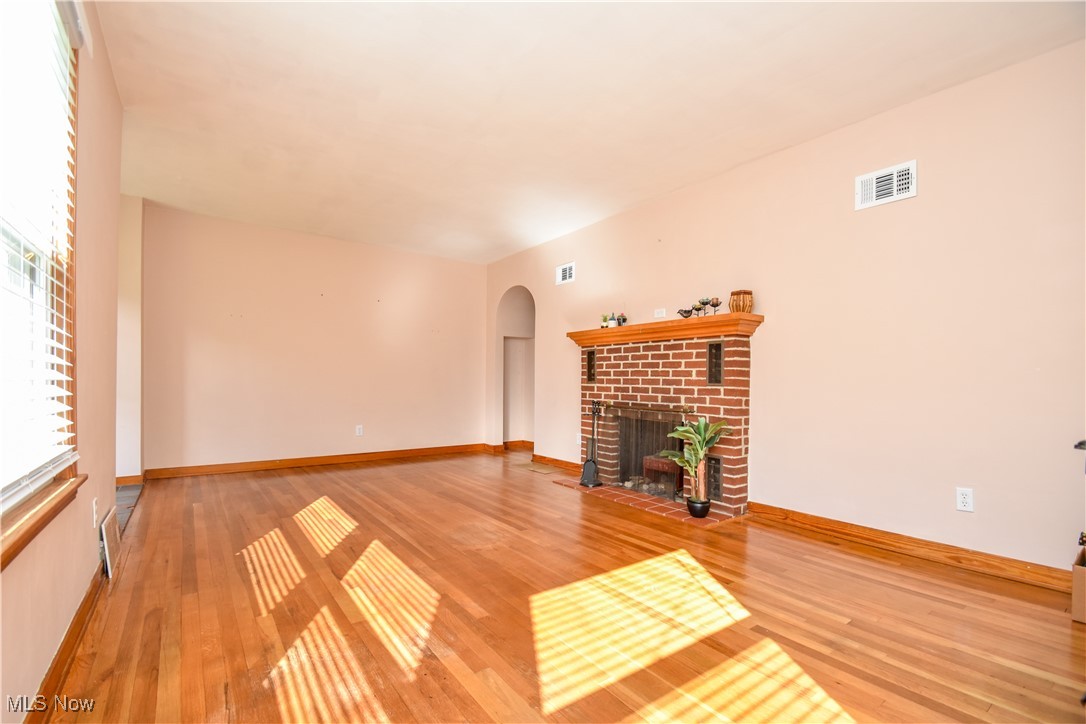 4574 Warren Meadville Road