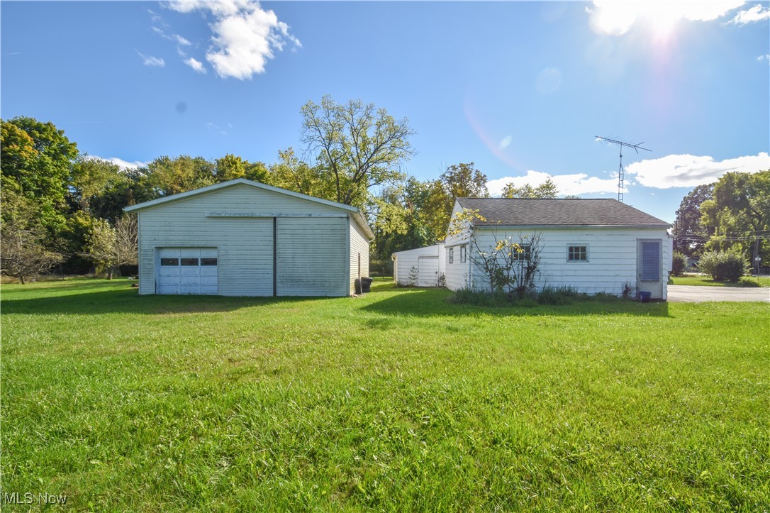 4574 Warren Meadville Road