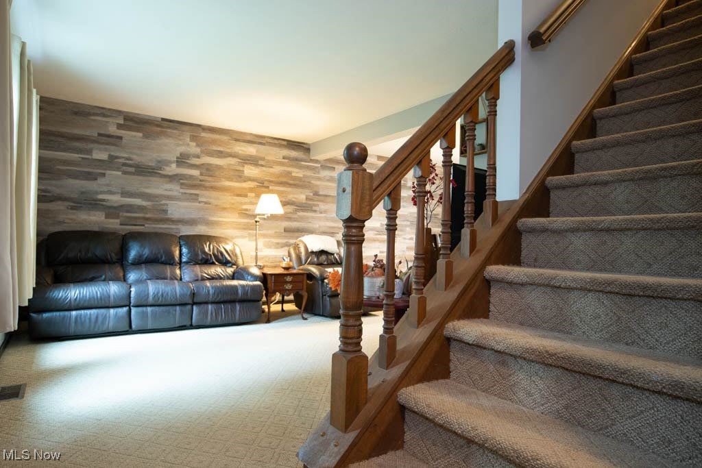 113 Leffingwell Drive