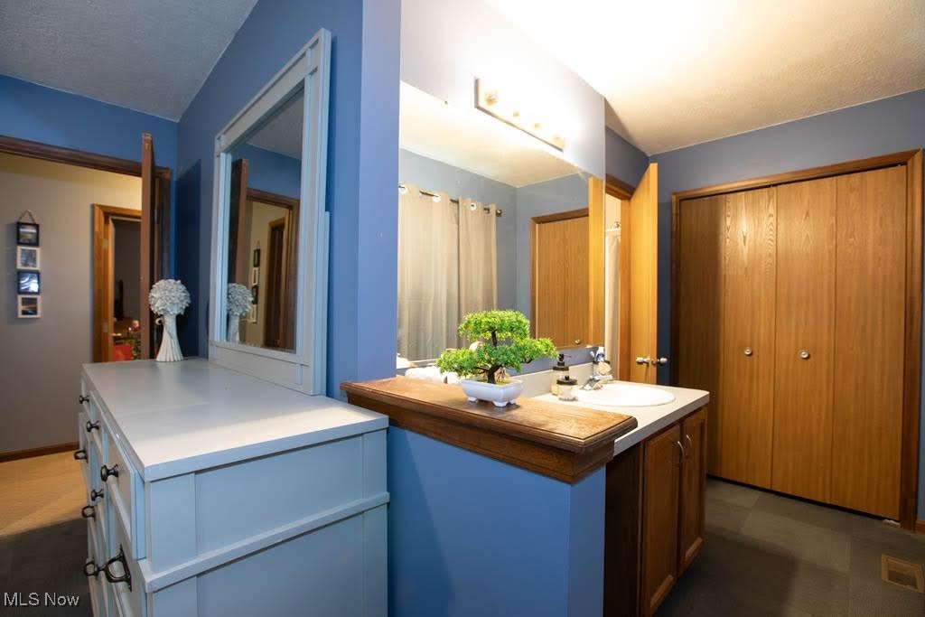 113 Leffingwell Drive