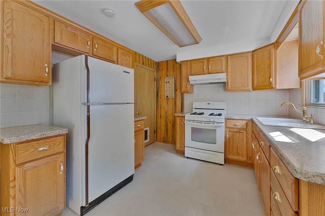 2163 Cranbrook Drive