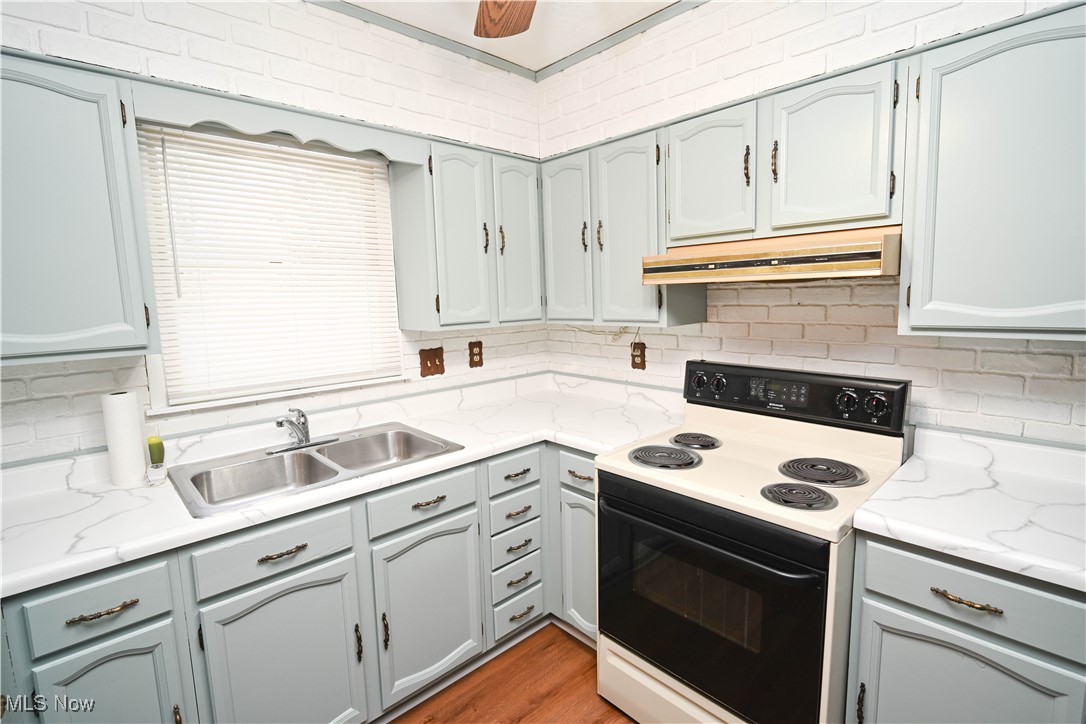 1768 Penny Lane