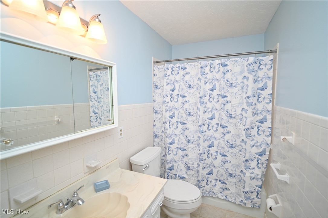 1768 Penny Lane