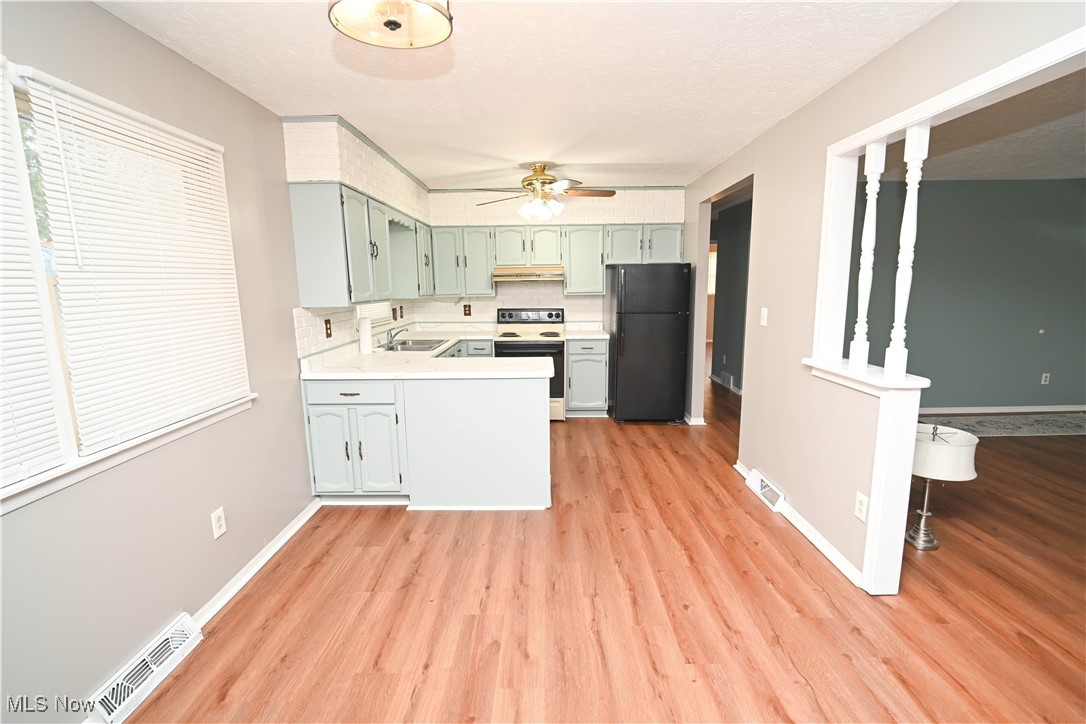 1768 Penny Lane