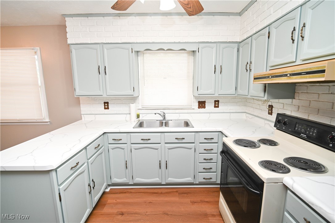1768 Penny Lane