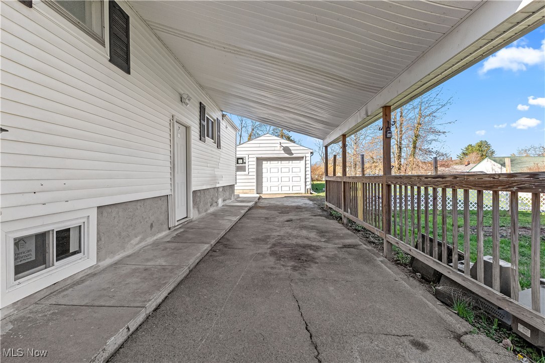 2424 Wilcox Street