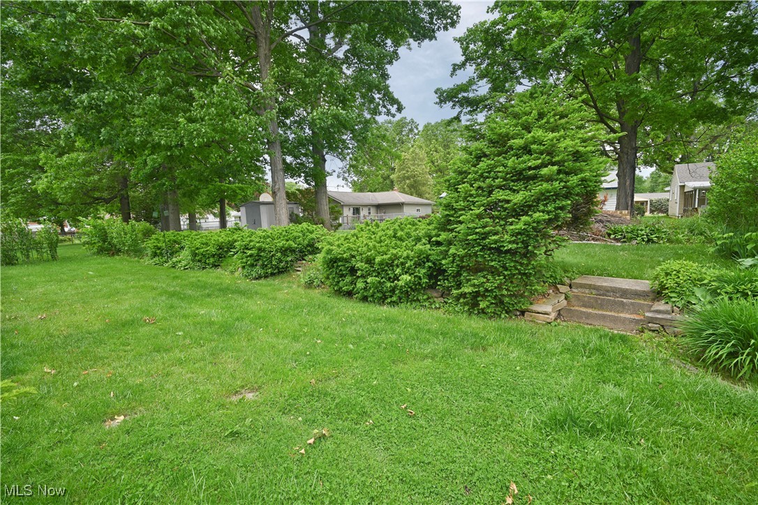 388 Meadowbrook Avenue