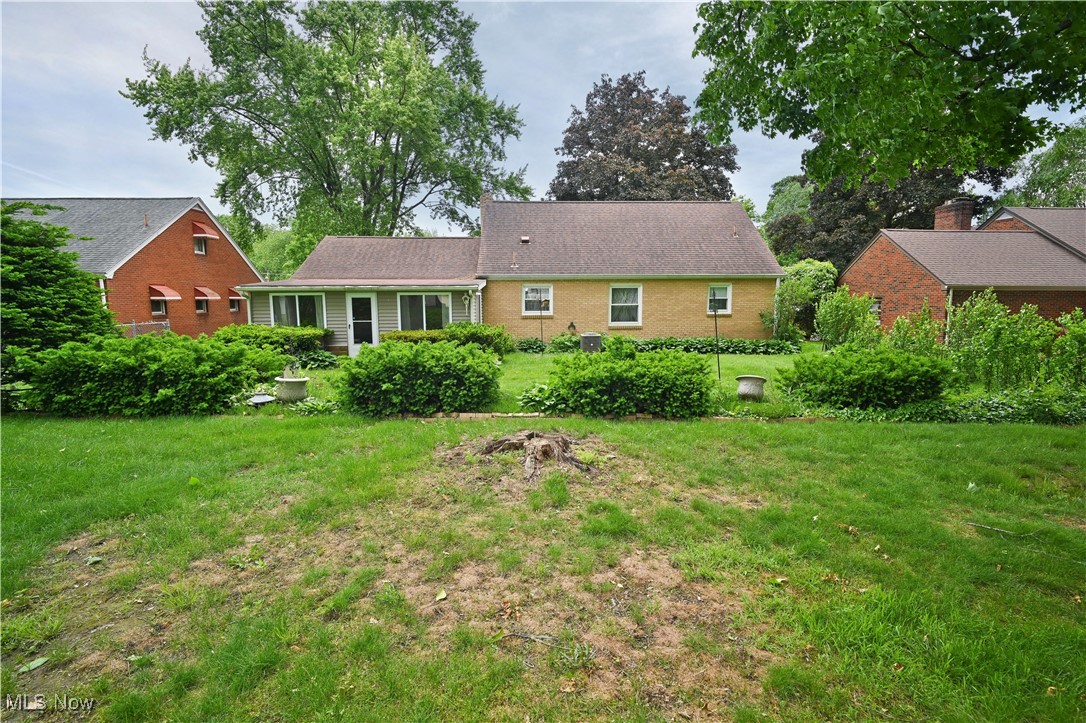 388 Meadowbrook Avenue