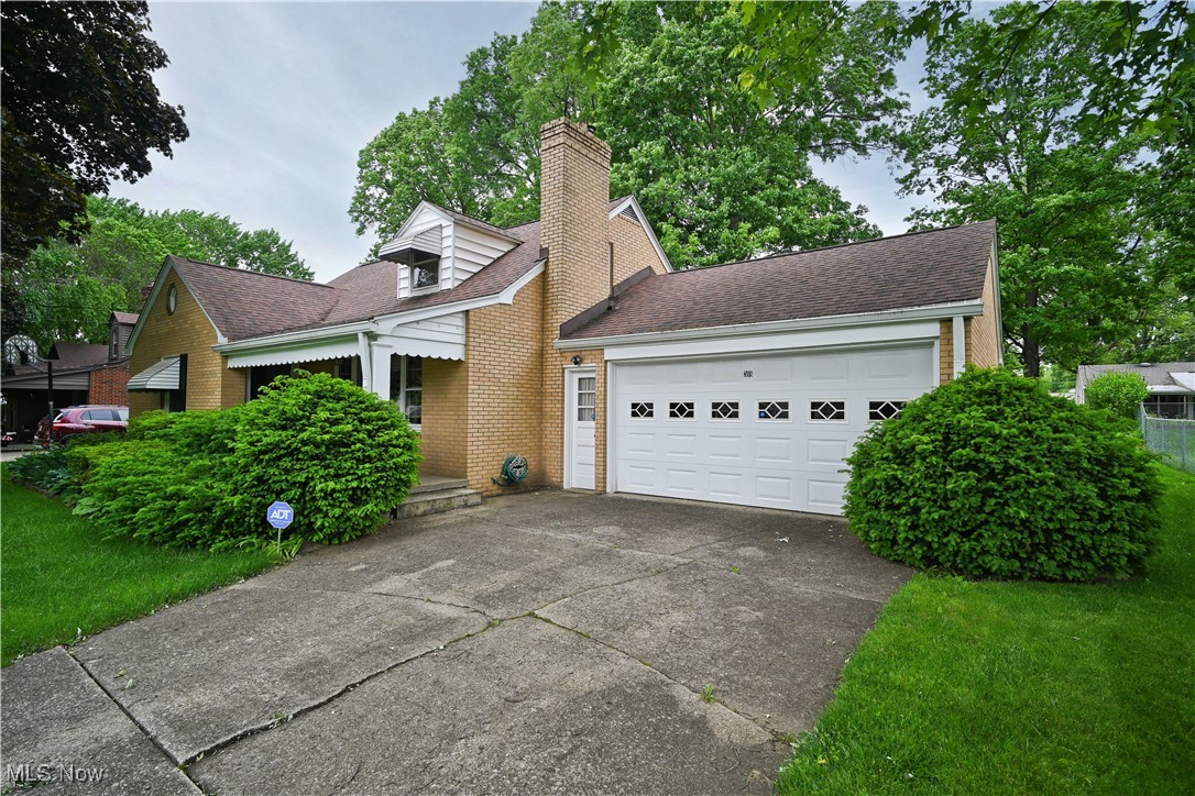 388 Meadowbrook Avenue