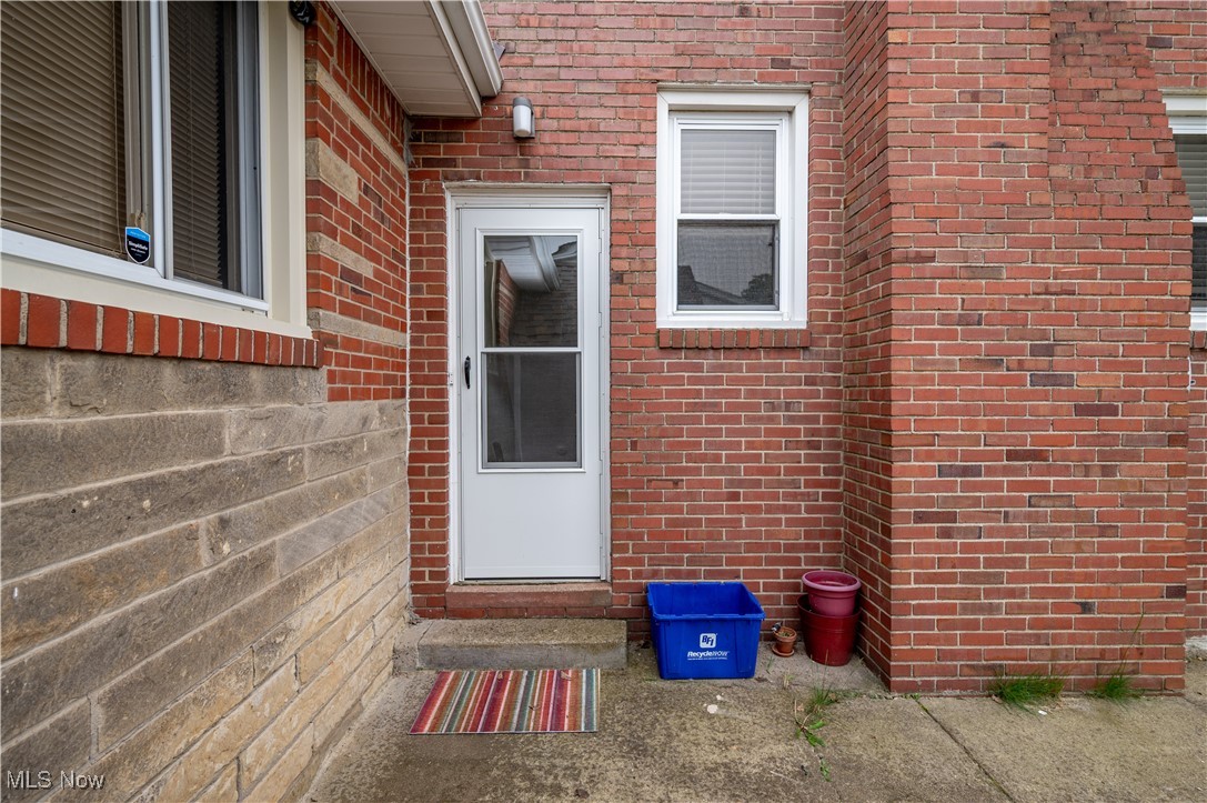 227 S Main Street