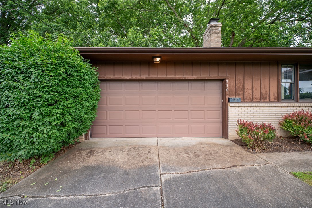 950 Kirwan Drive